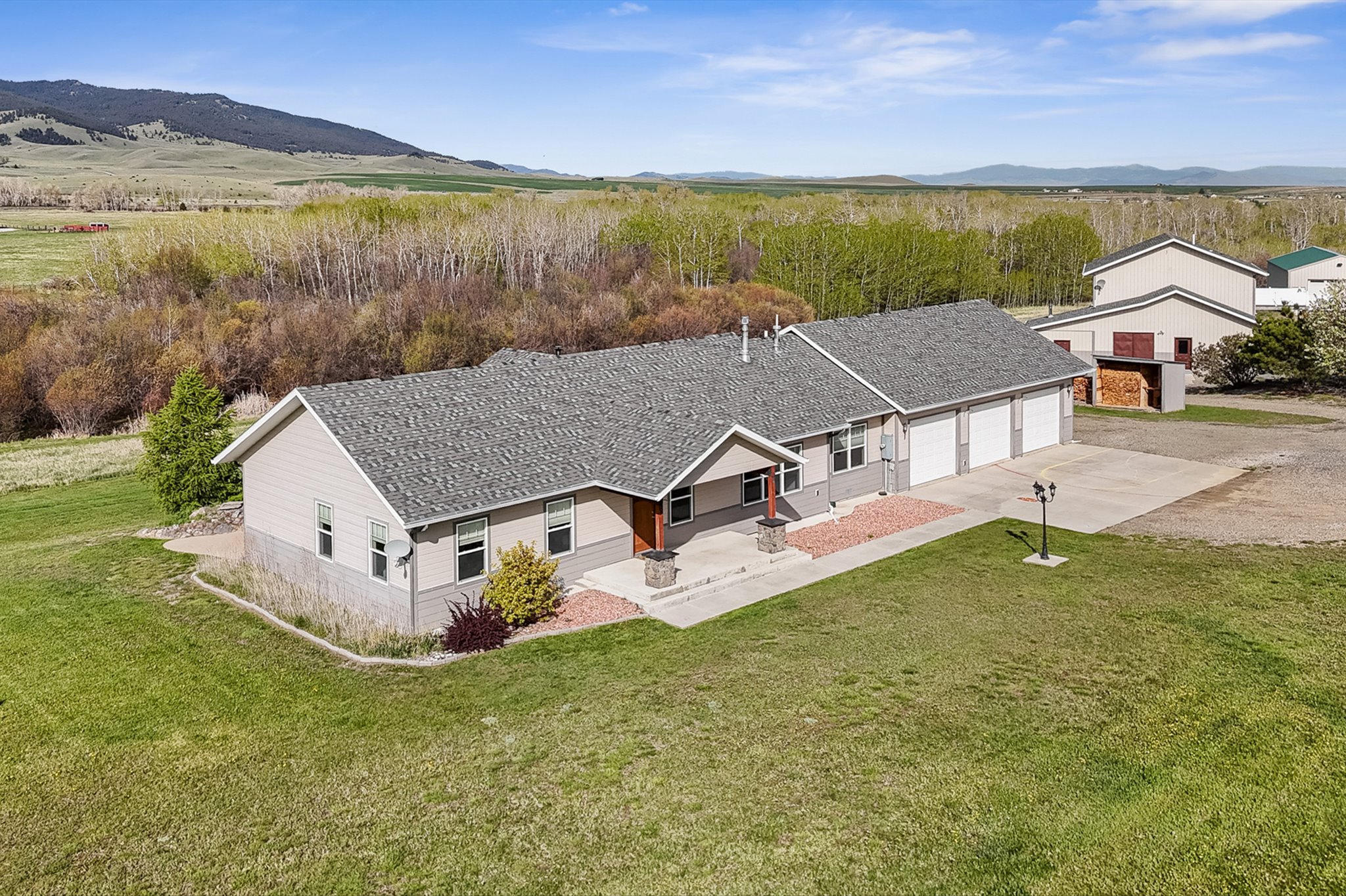 5944 Us Highway 287 Property Photo 1