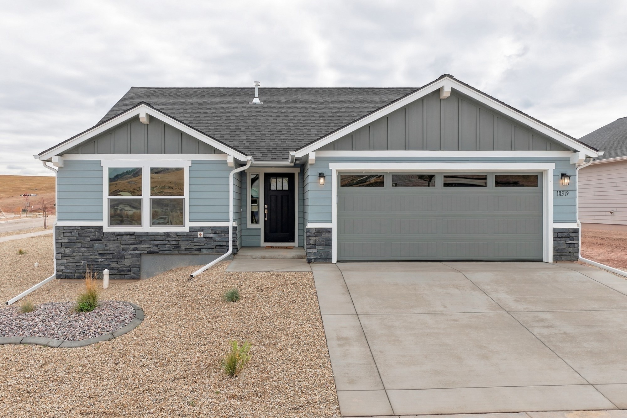 10319 Conterra Drive Property Photo 1