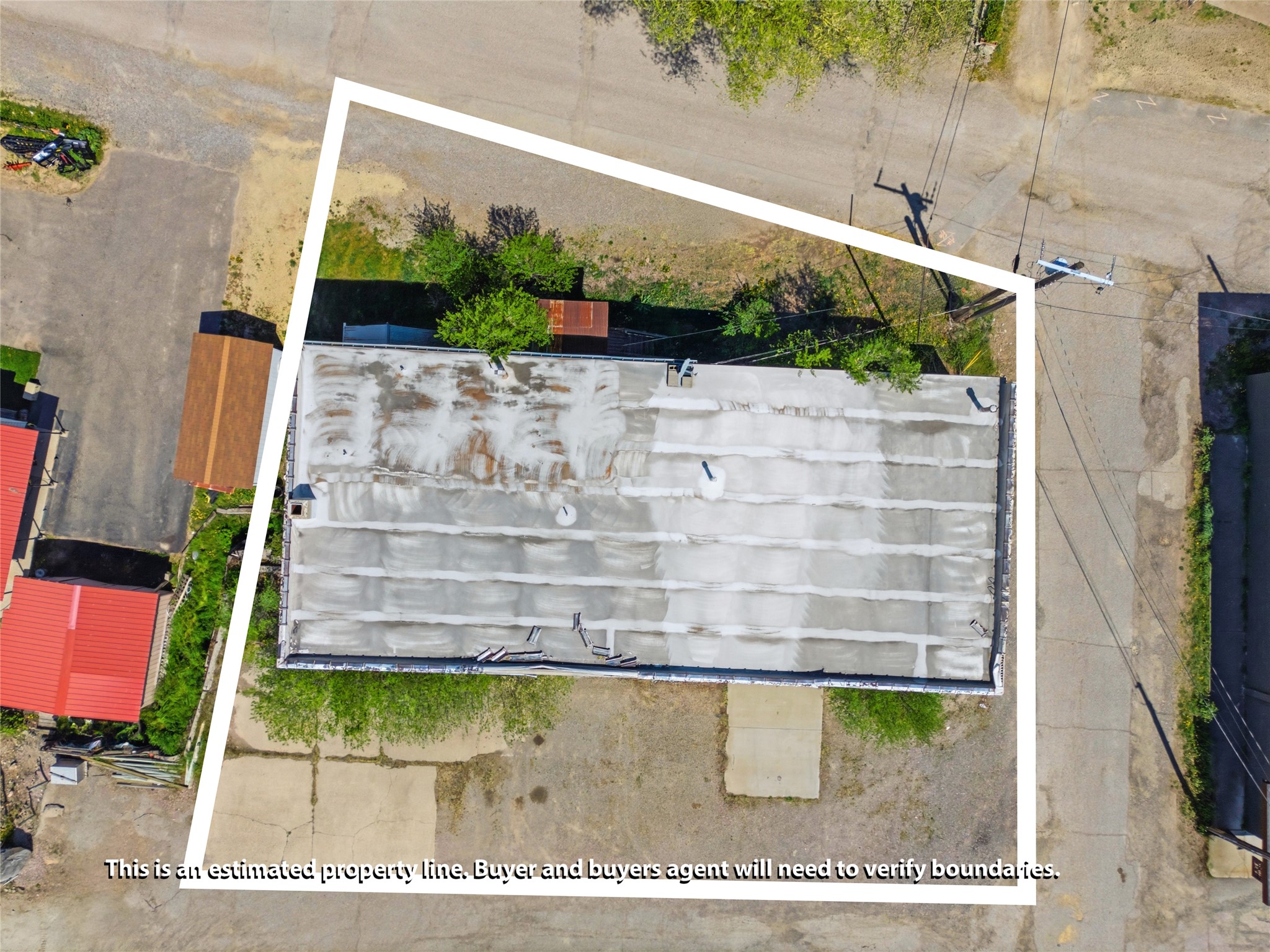 8280 Hwy 200 E Property Photo 4