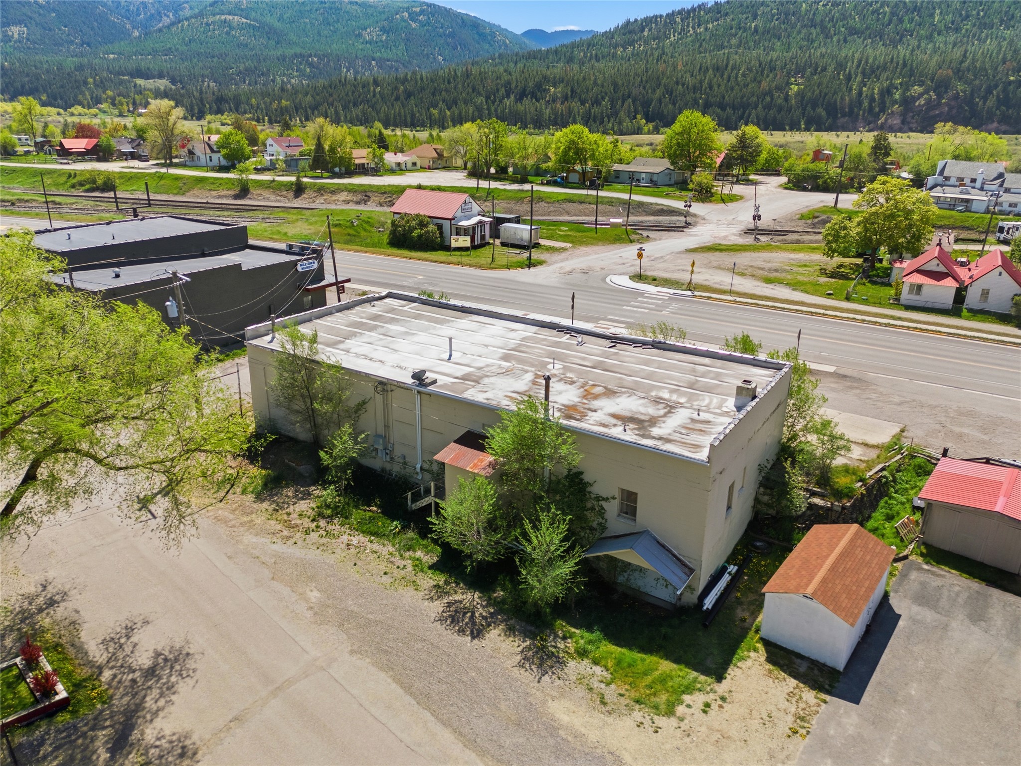 8280 Hwy 200 E Property Photo 41