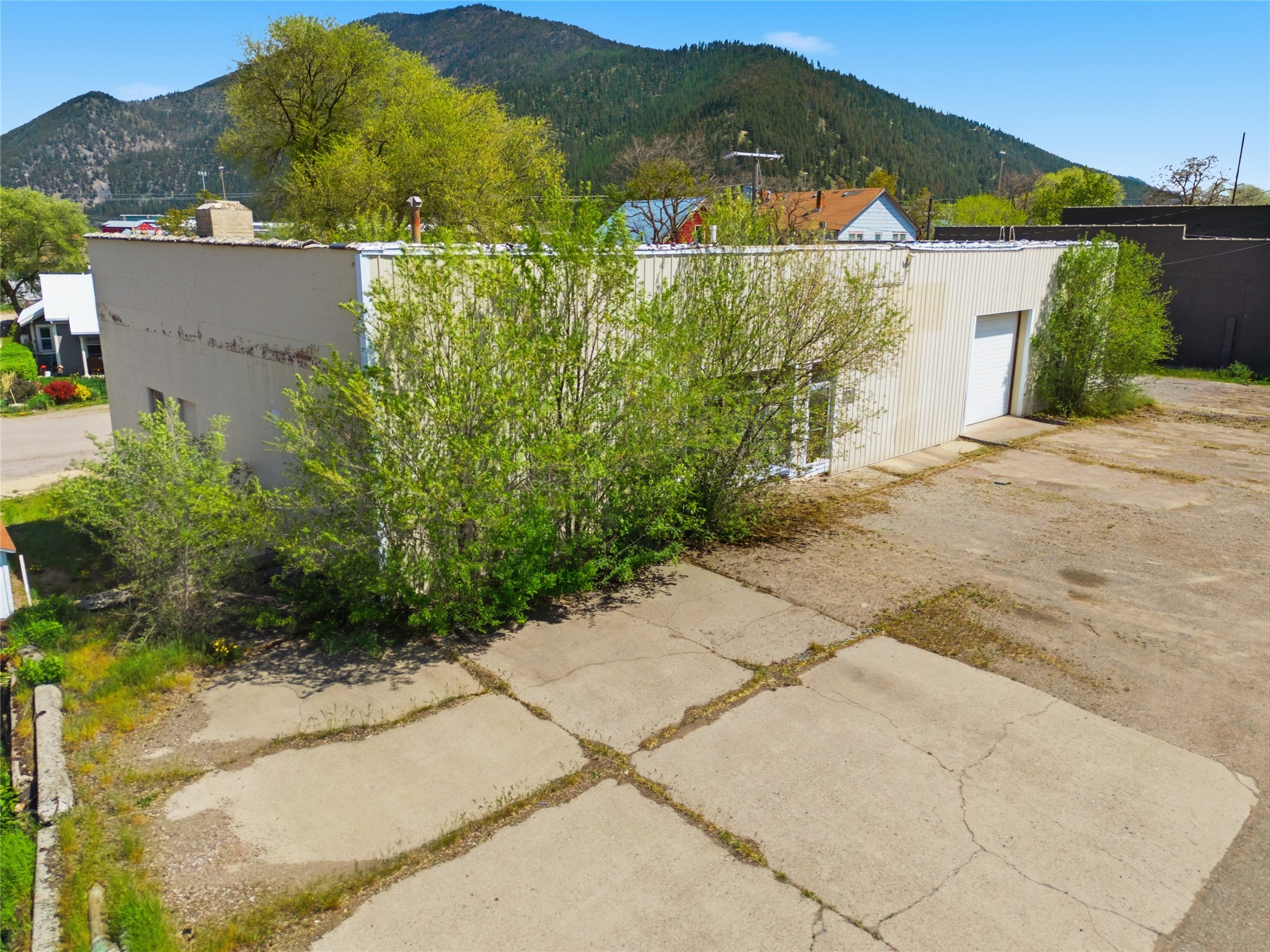 8280 Hwy 200 E Property Photo 43