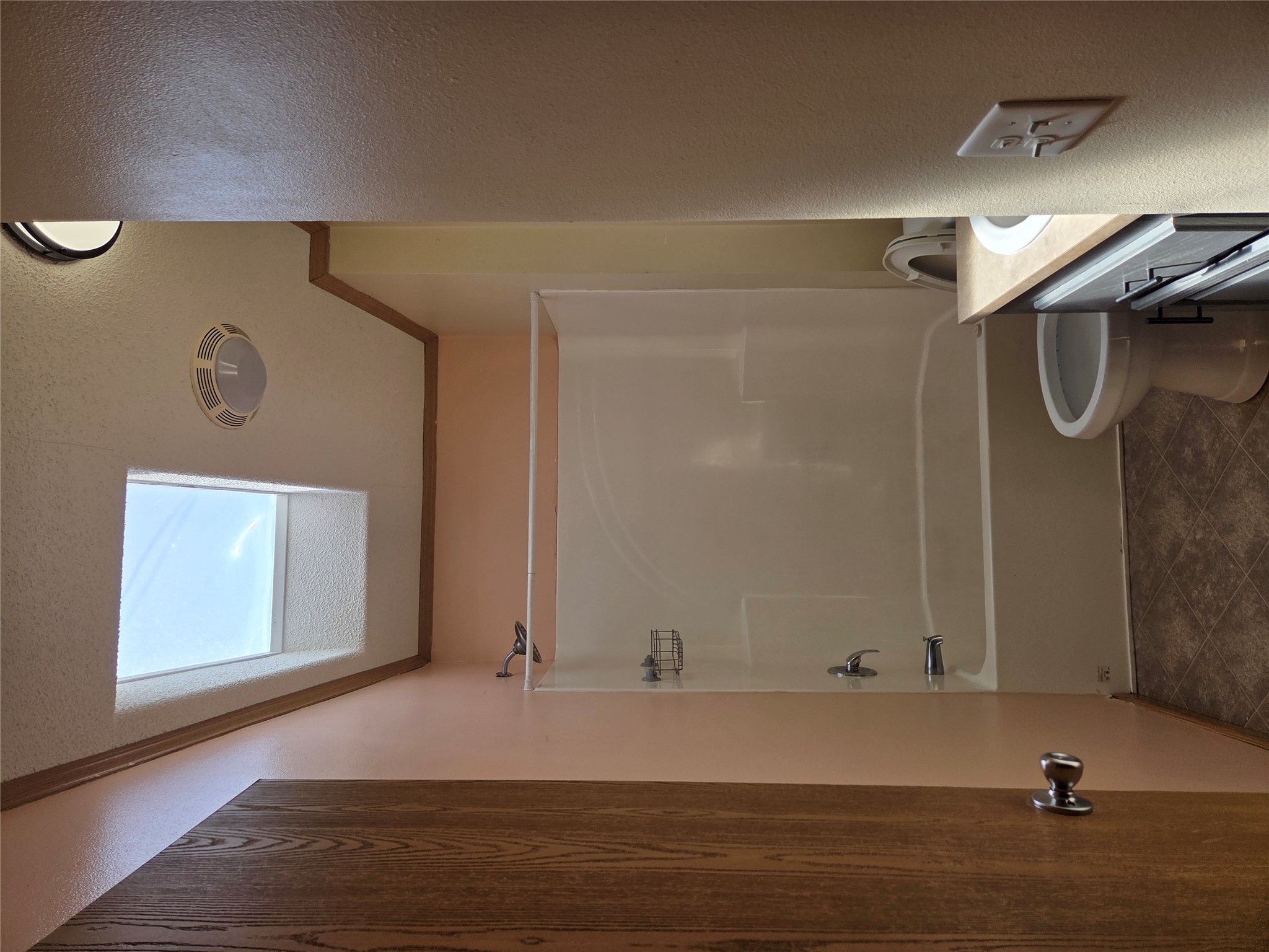 2904 Walnut Street Property Photo 10
