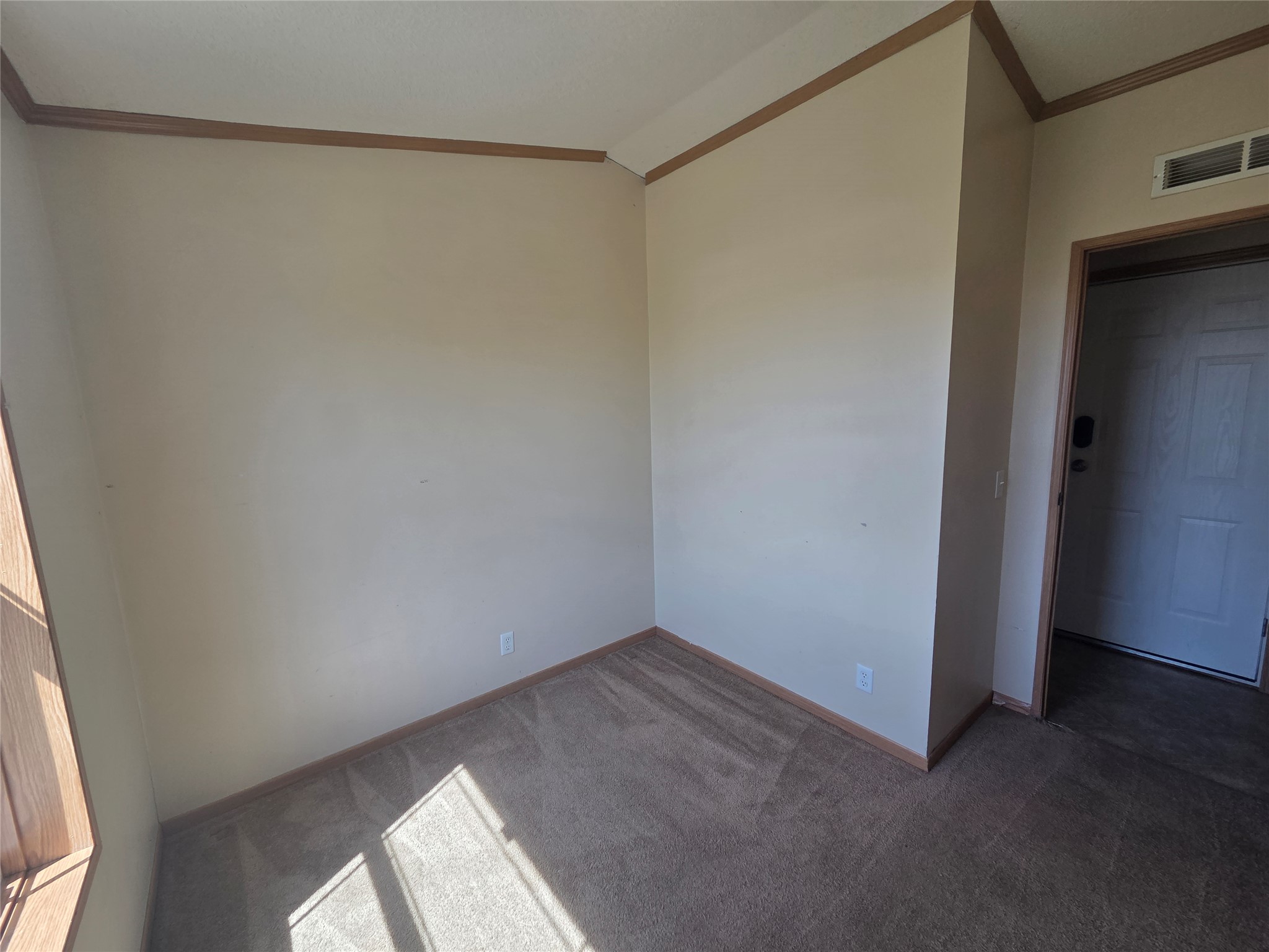 2904 Walnut Street Property Photo 16