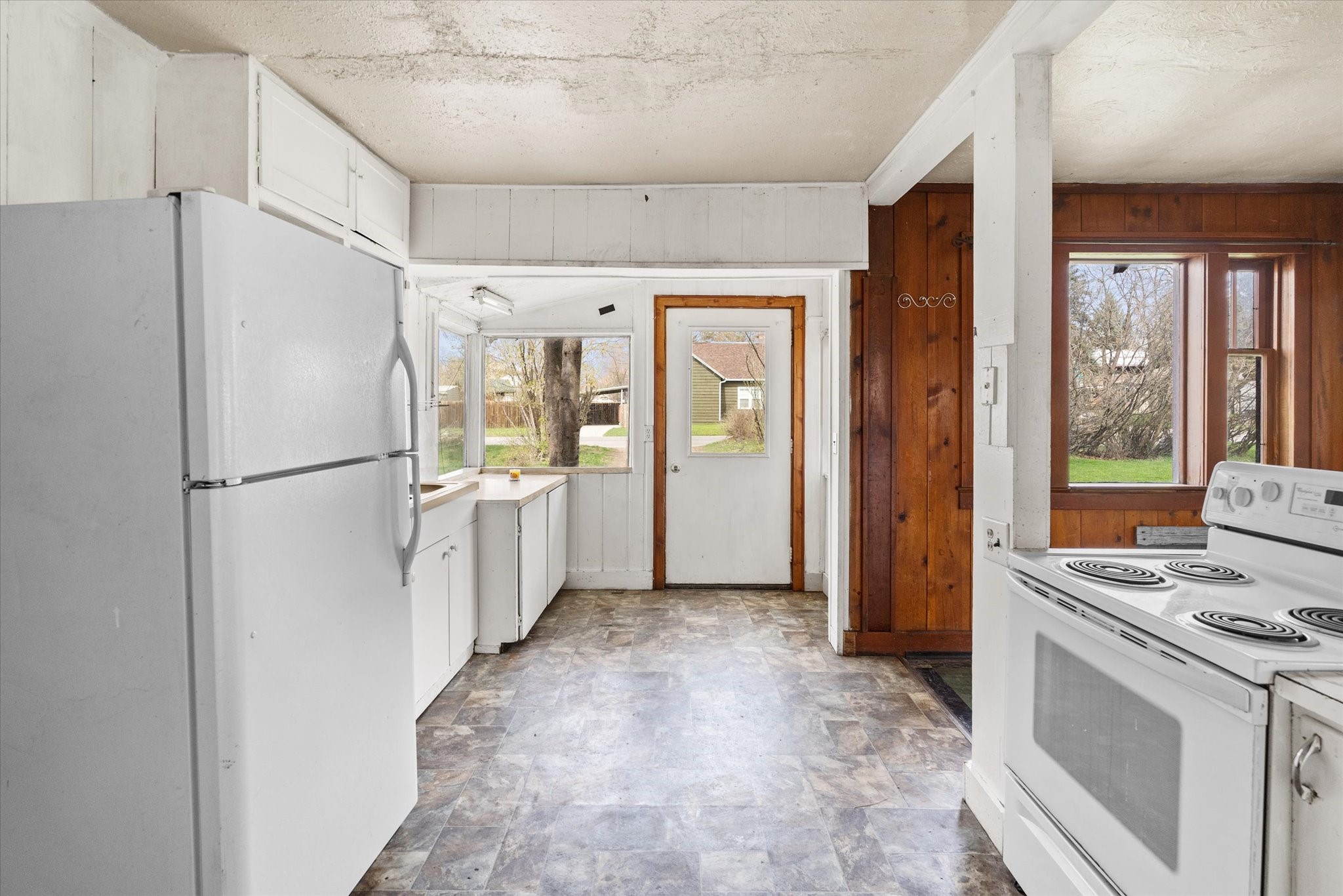 1312 2nd Avenue E Property Photo 9