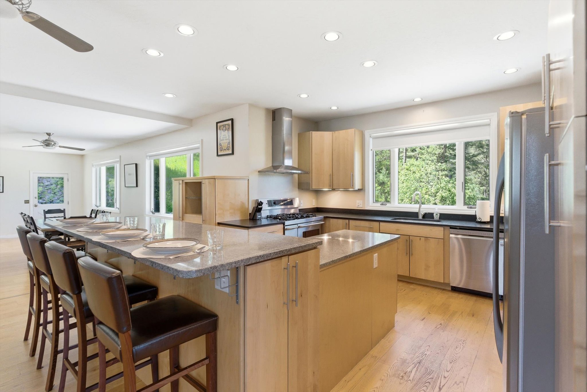 12505 Flora Drive Property Photo 12