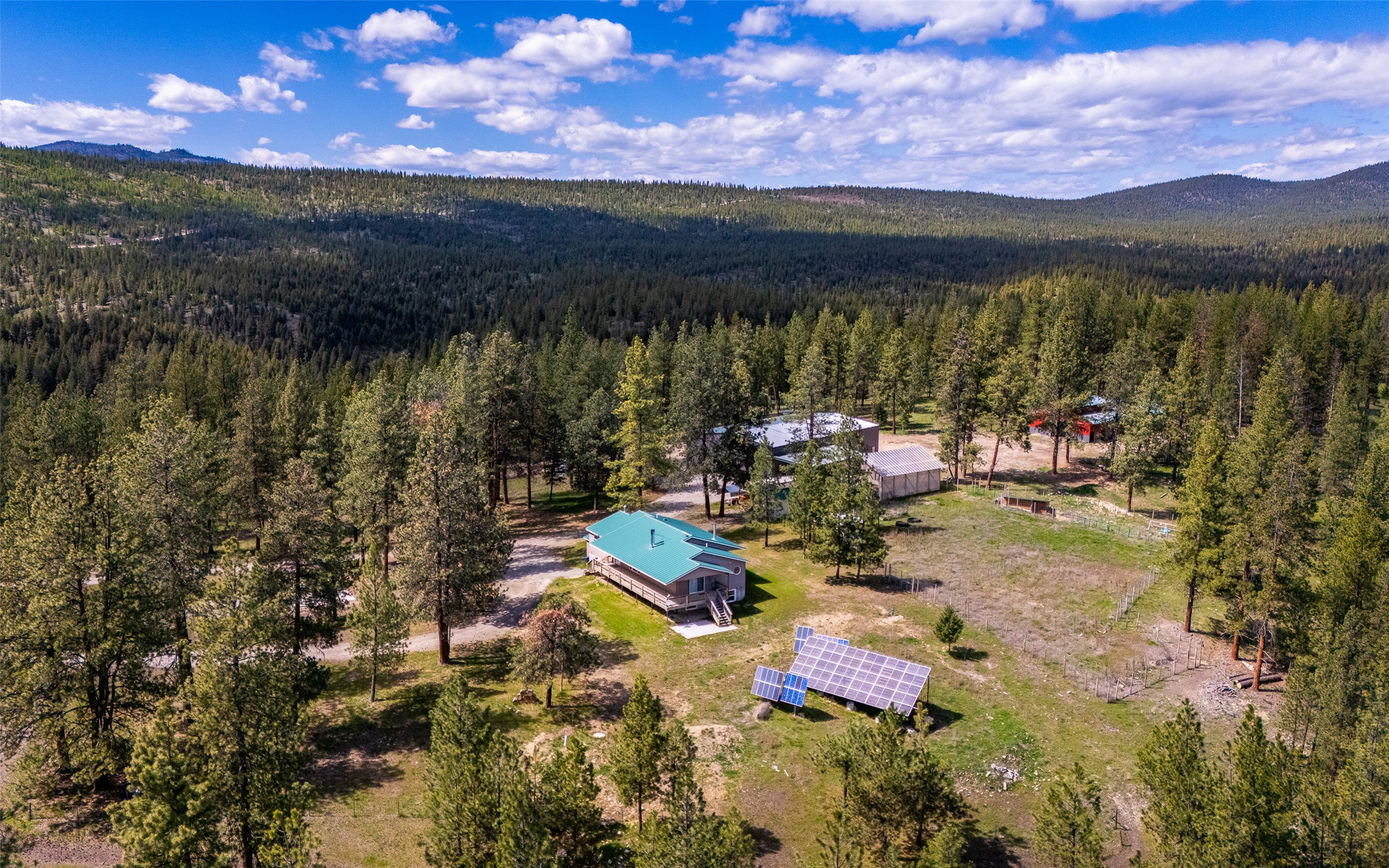 3185 Hubbart Dam Road Property Photo 1