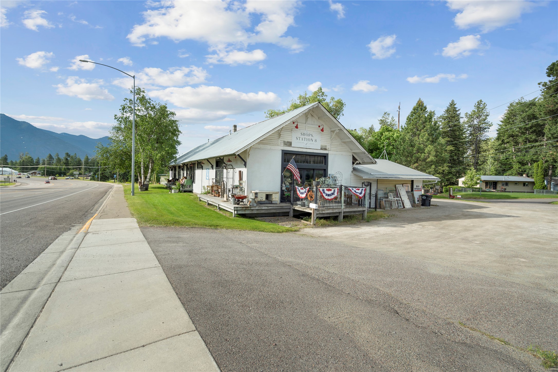 8 Us Hwy 2 E Property Photo 14