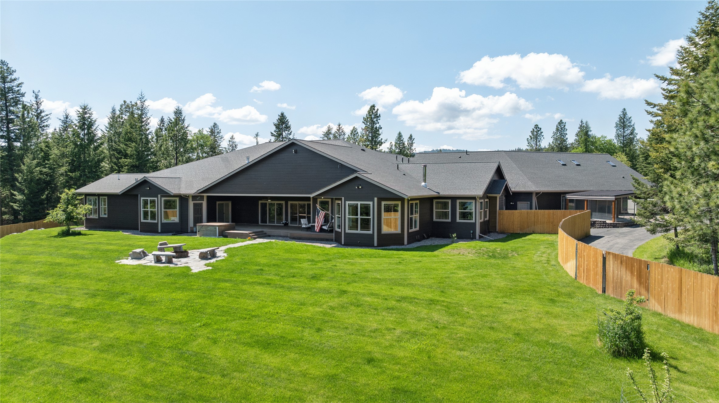 1173 Kienas Road N Property Photo 10