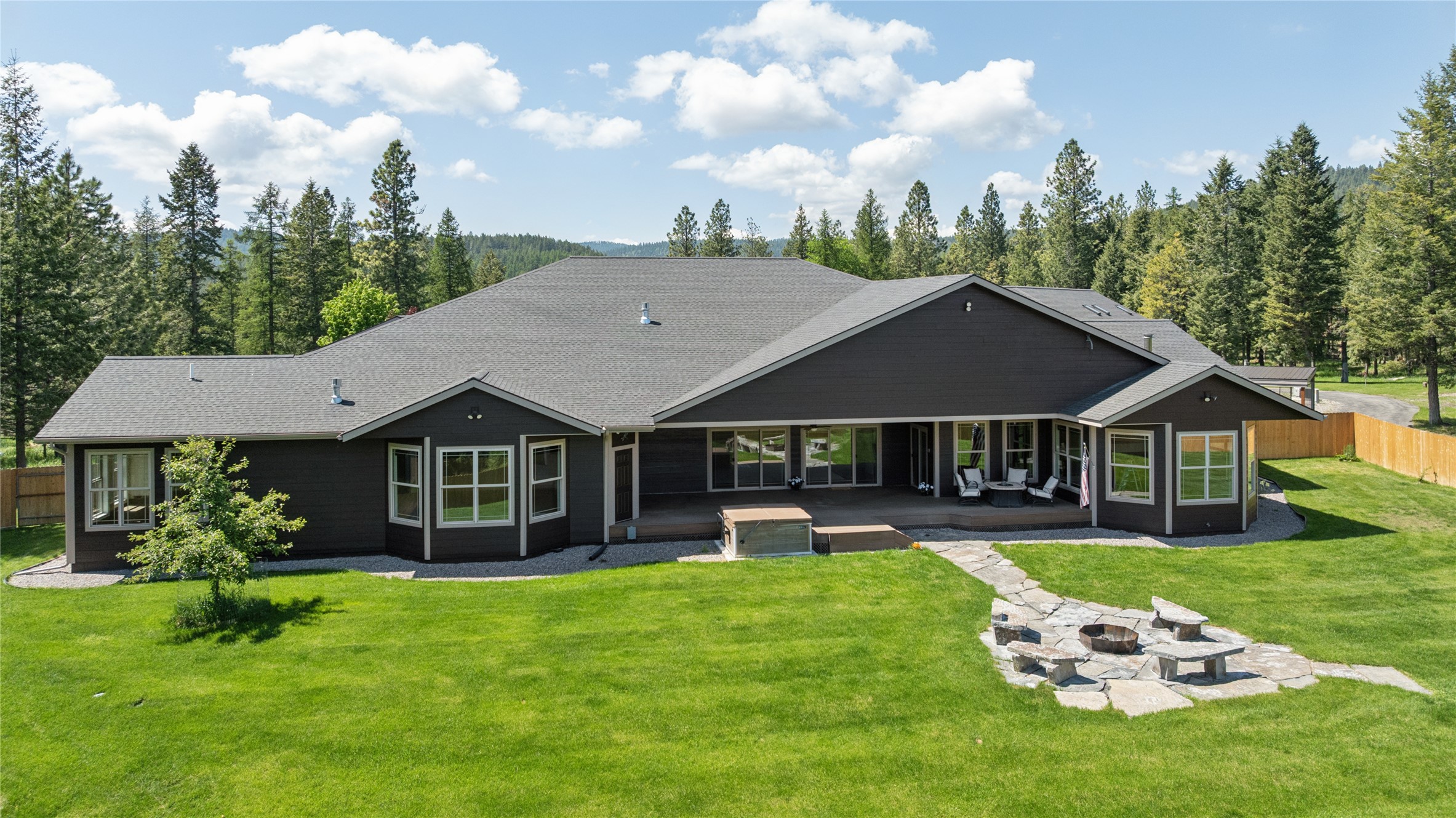 1173 Kienas Road N Property Photo 11