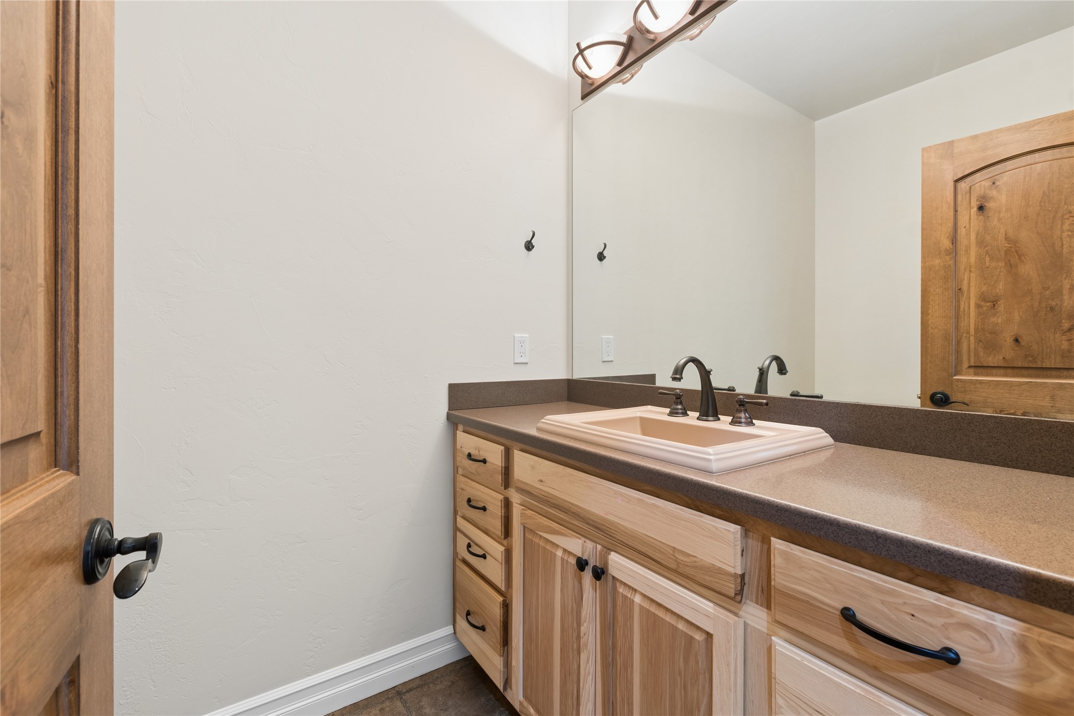1173 Kienas Road N Property Photo 29