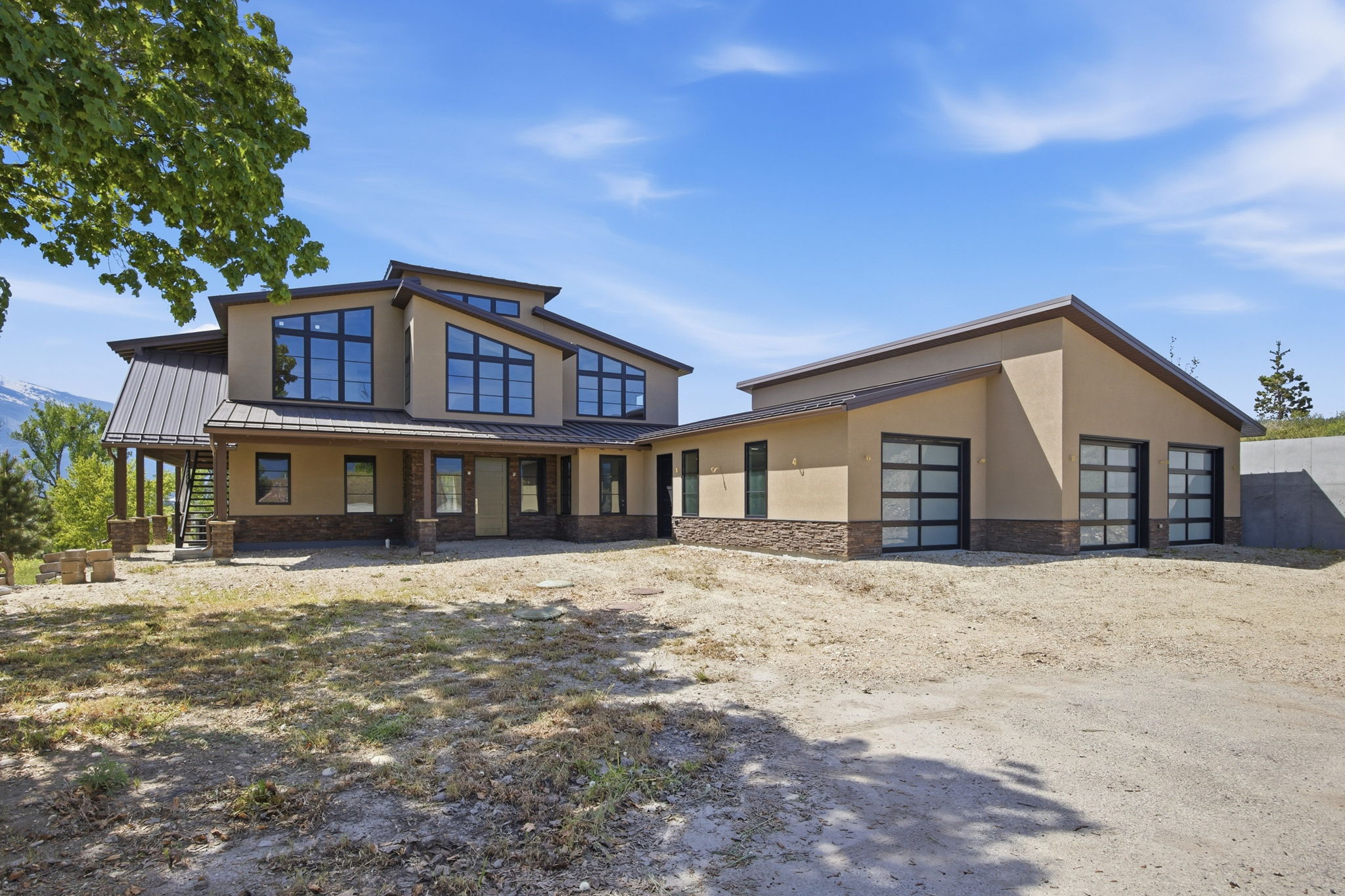 131 Eastside Highway Property Photo 2