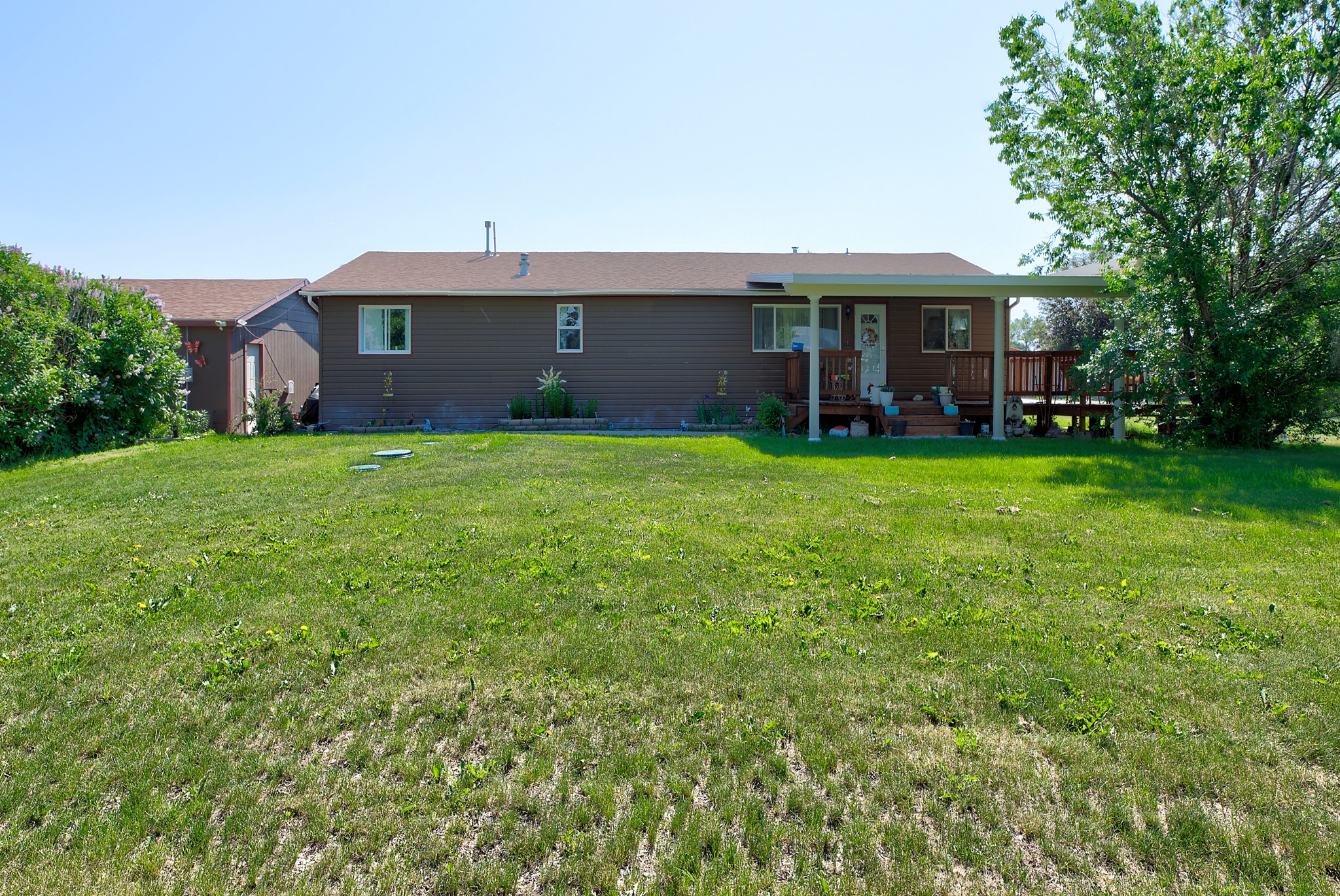 4583 Victoria Drive Property Photo 2