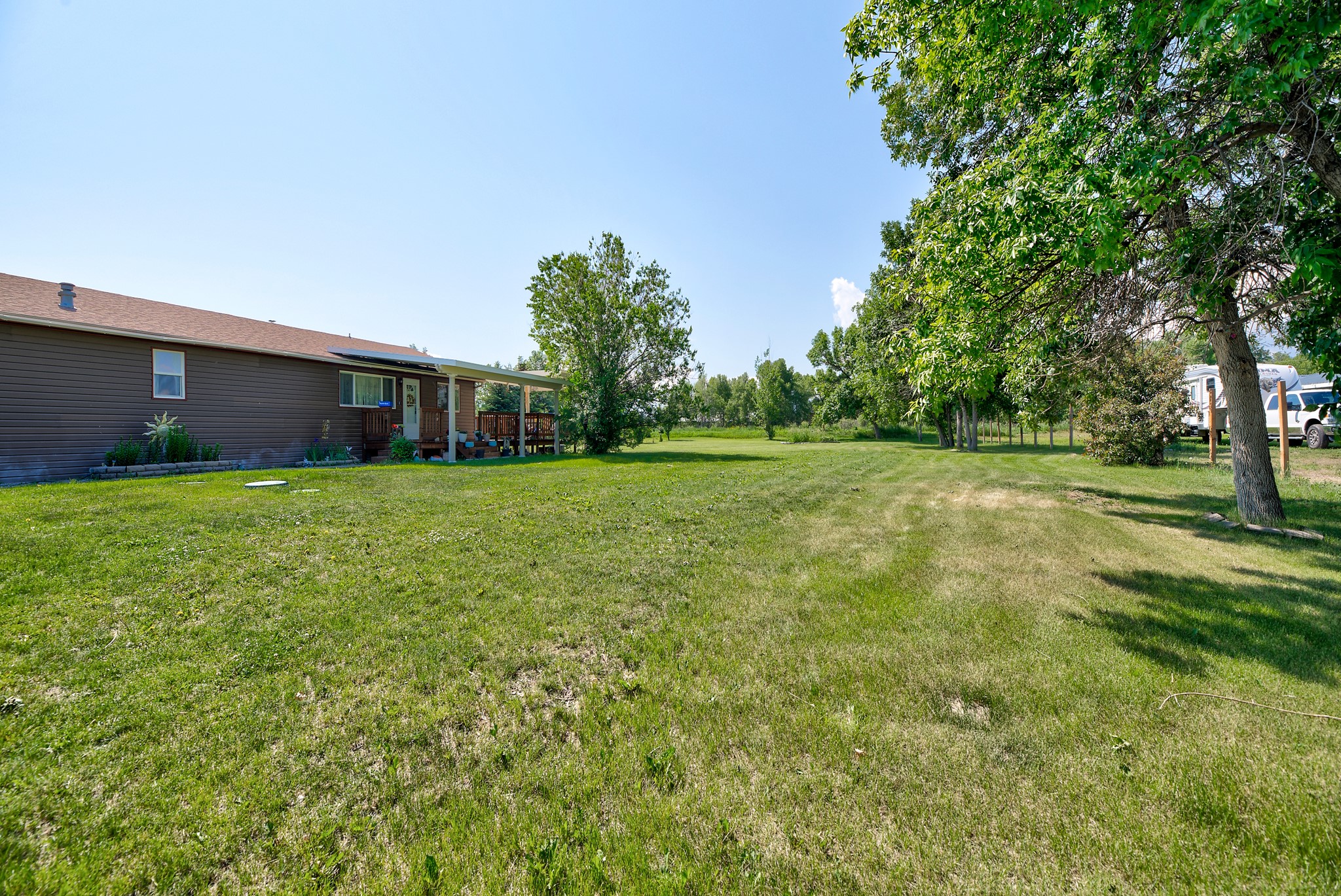 4583 Victoria Drive Property Photo 3