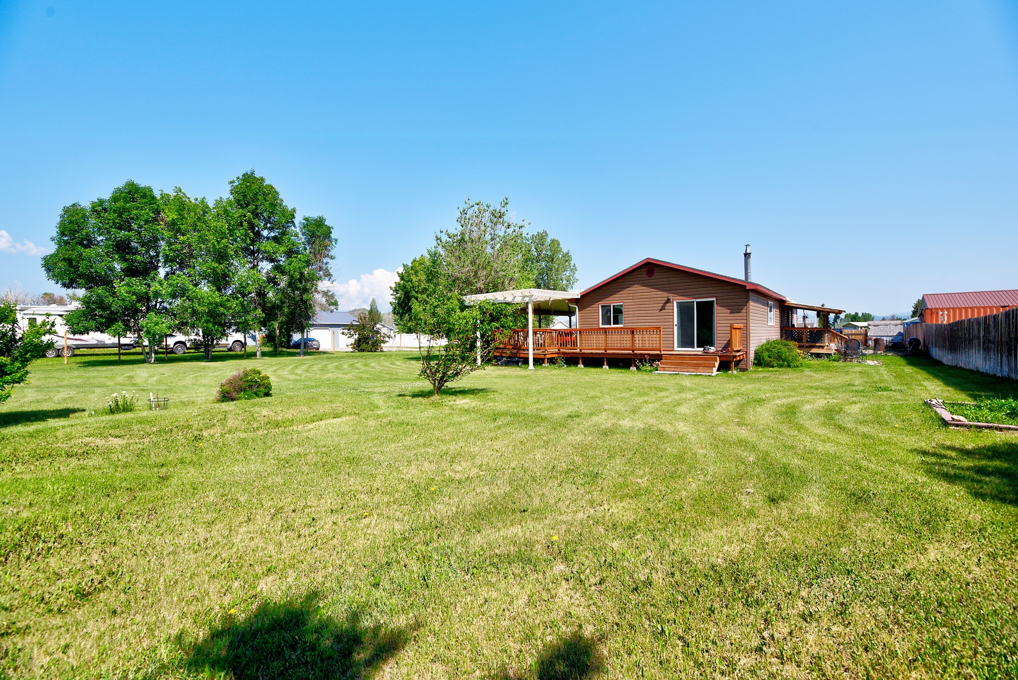 4583 Victoria Drive Property Photo 4