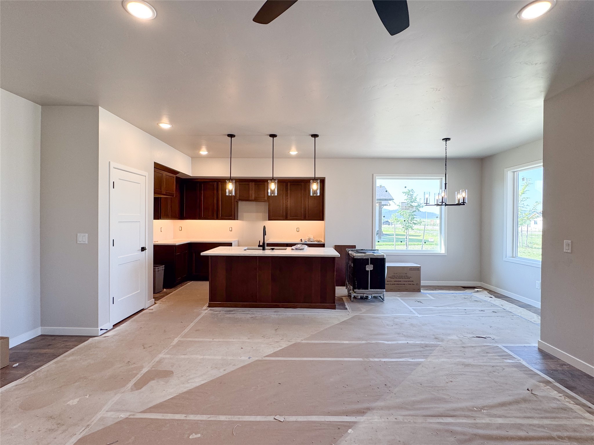 816 Rivet Way Property Photo 8