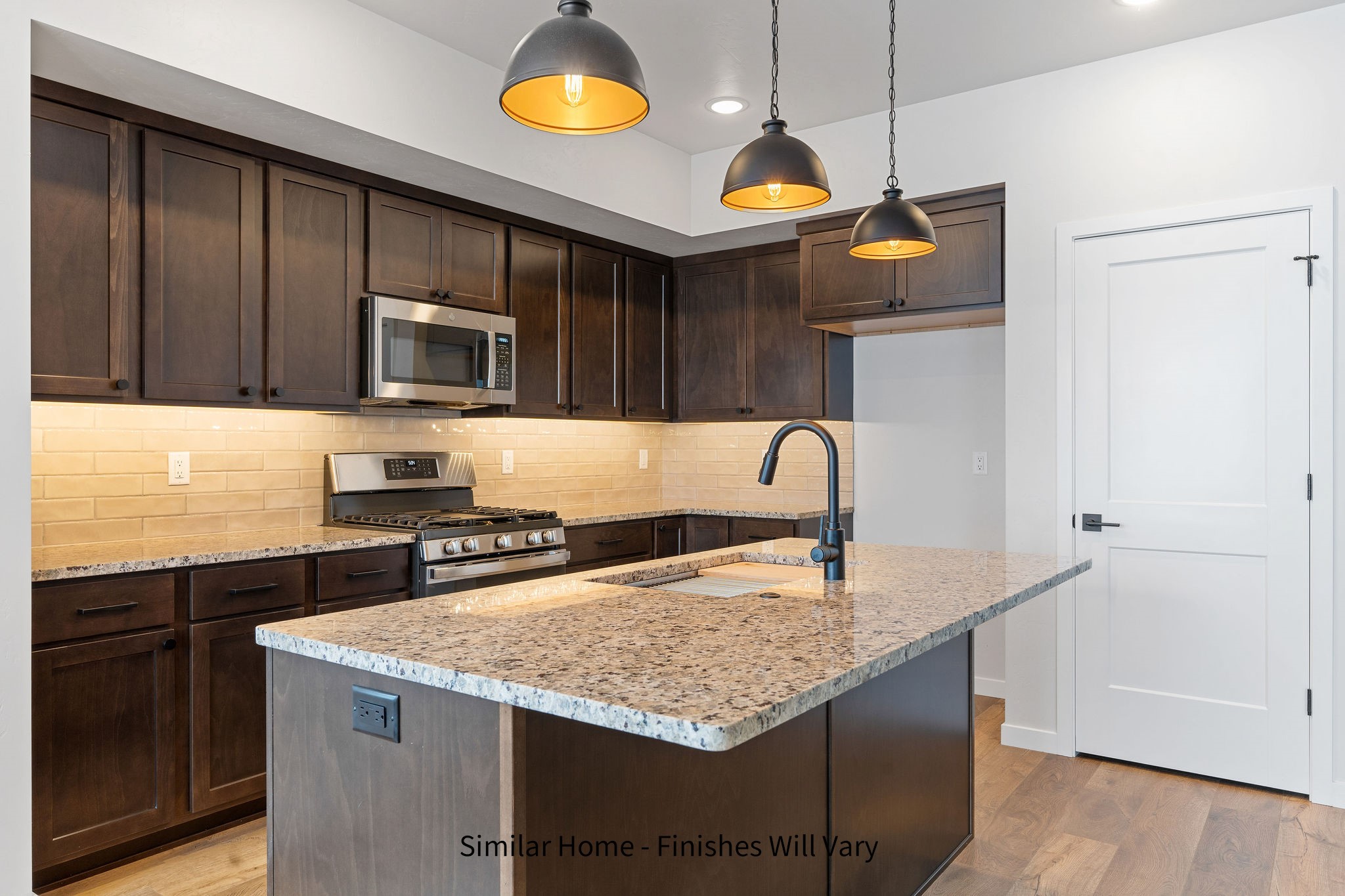 816 Rivet Way Property Photo 33