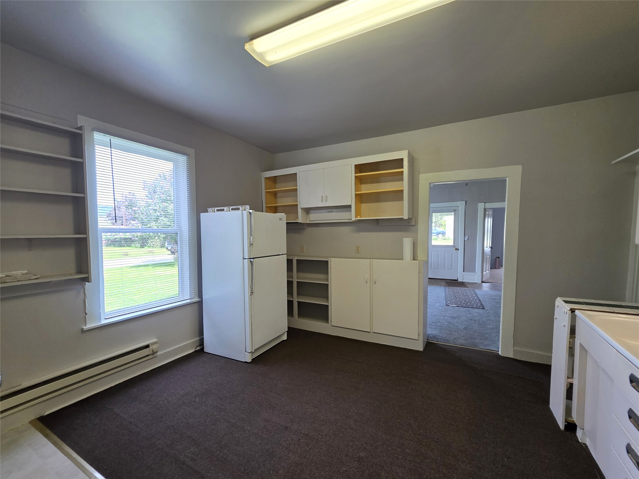 601 W 4th Street Property Photo 7