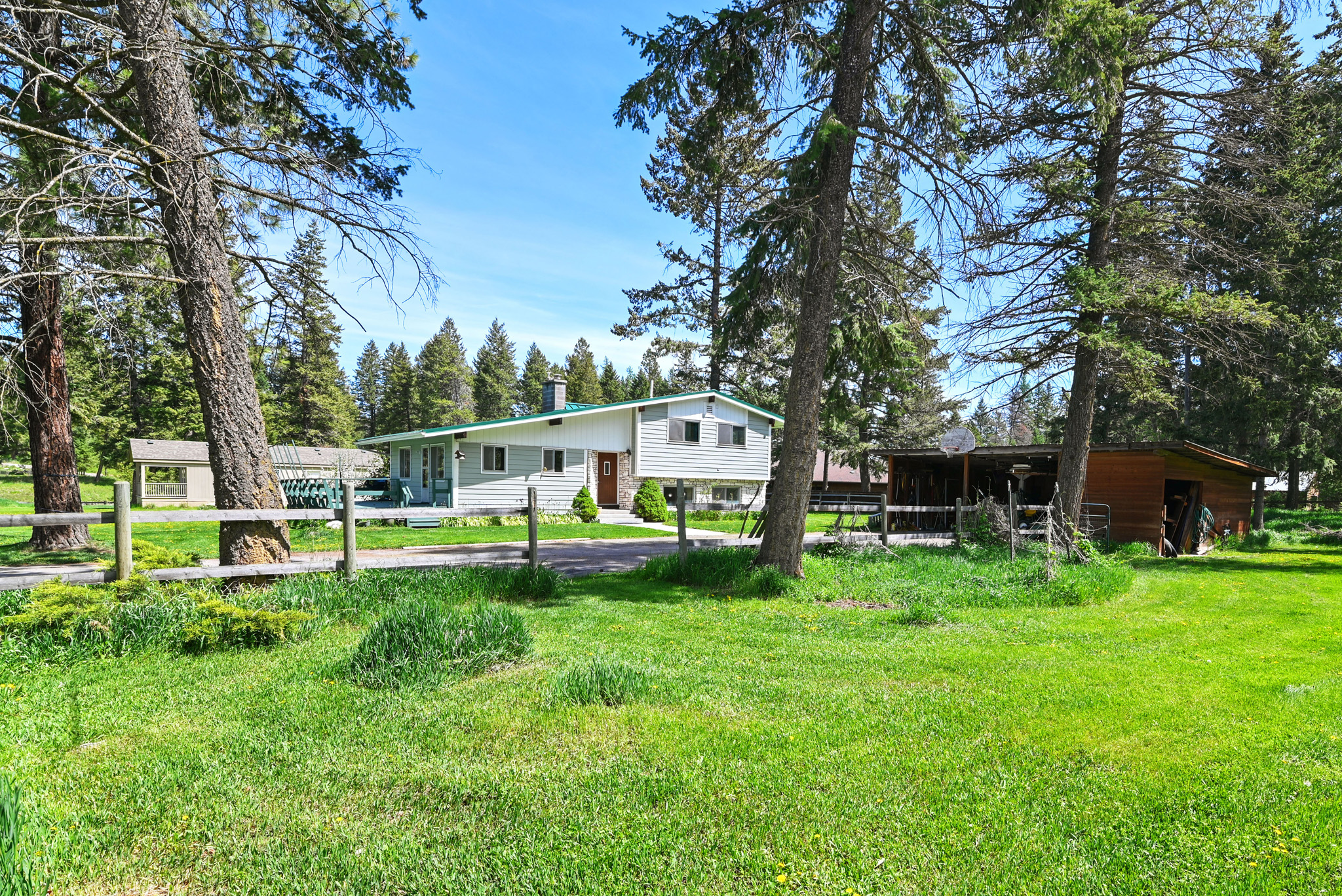 1785 Hodgson Road Property Photo 3