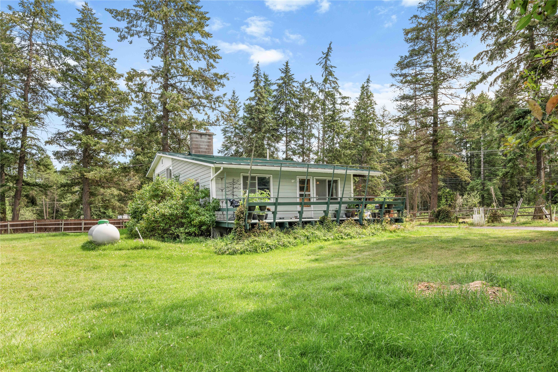 1785 Hodgson Road Property Photo 9