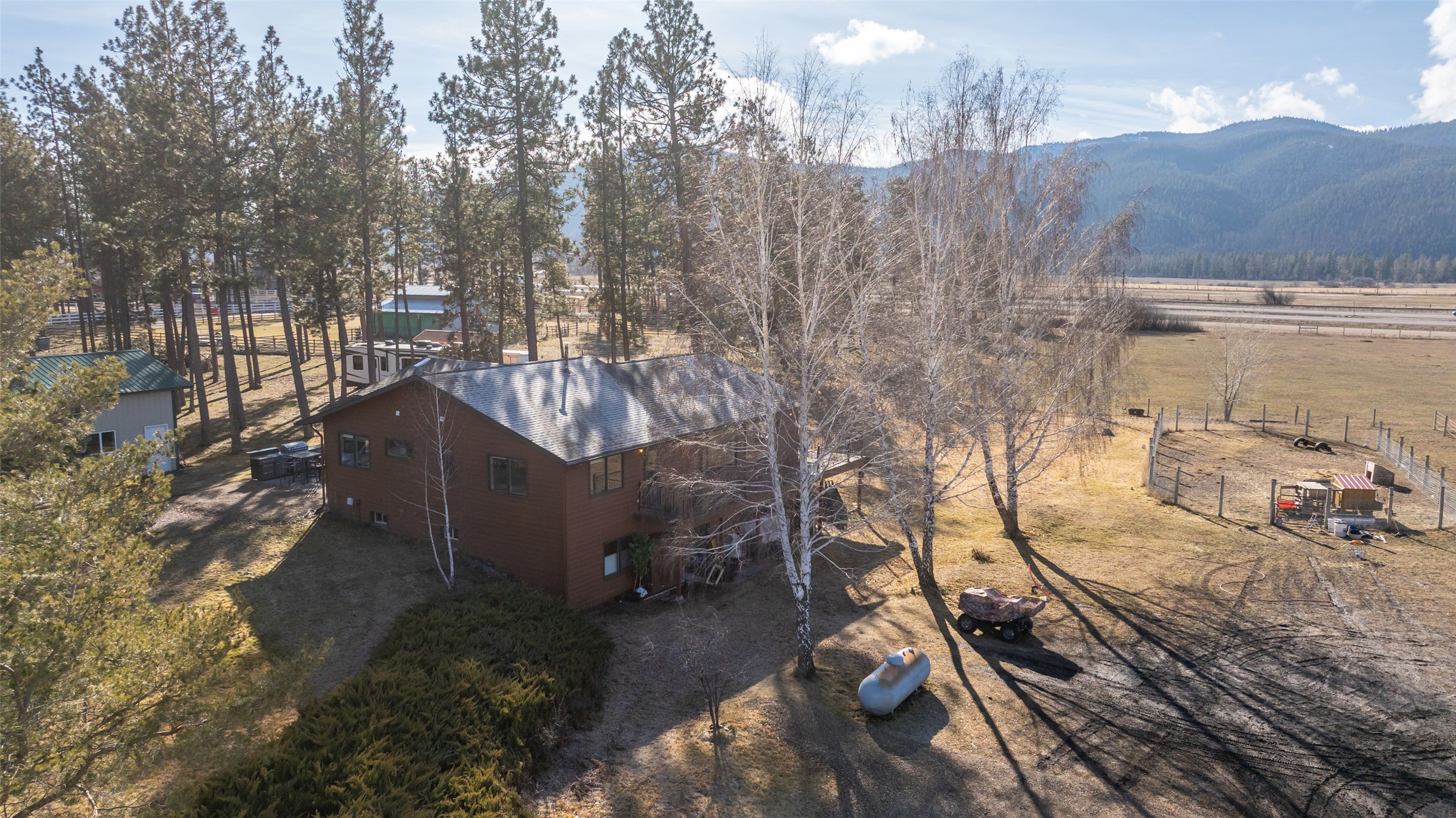 16775 Scheffer Lane Property Photo 3