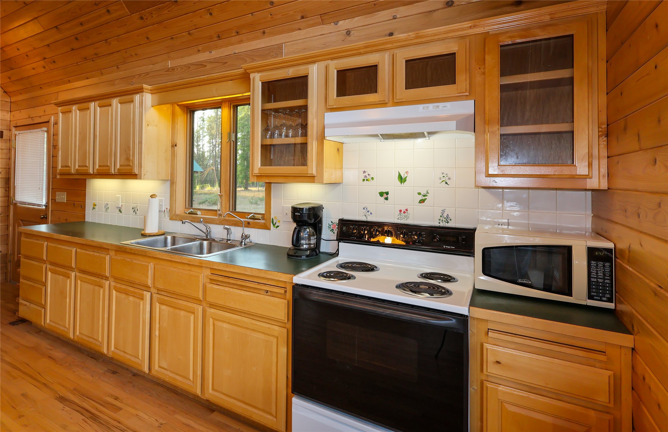 4825 Scenic Drive Property Photo 9