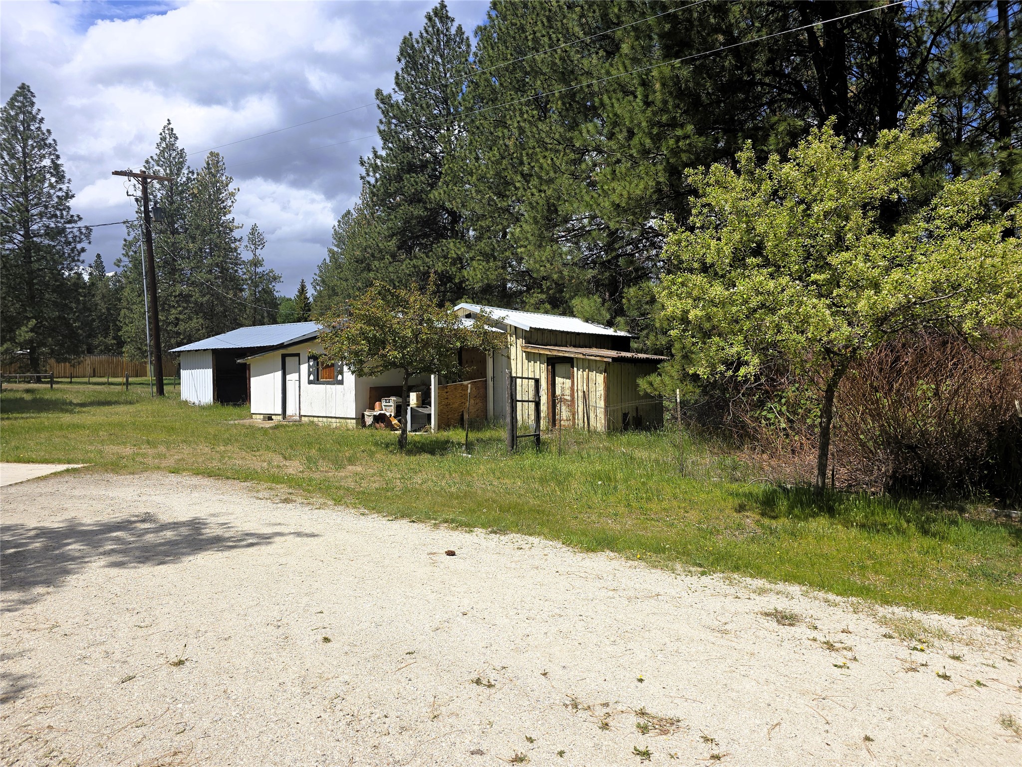 2037 Middle Bear Creek Road Property Photo 35