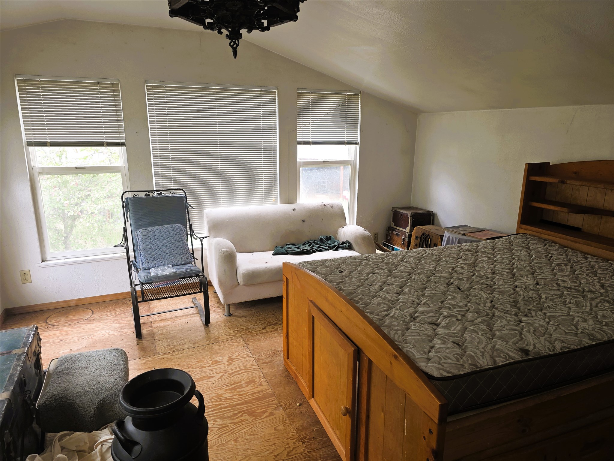 2037 Middle Bear Creek Road Property Photo 39