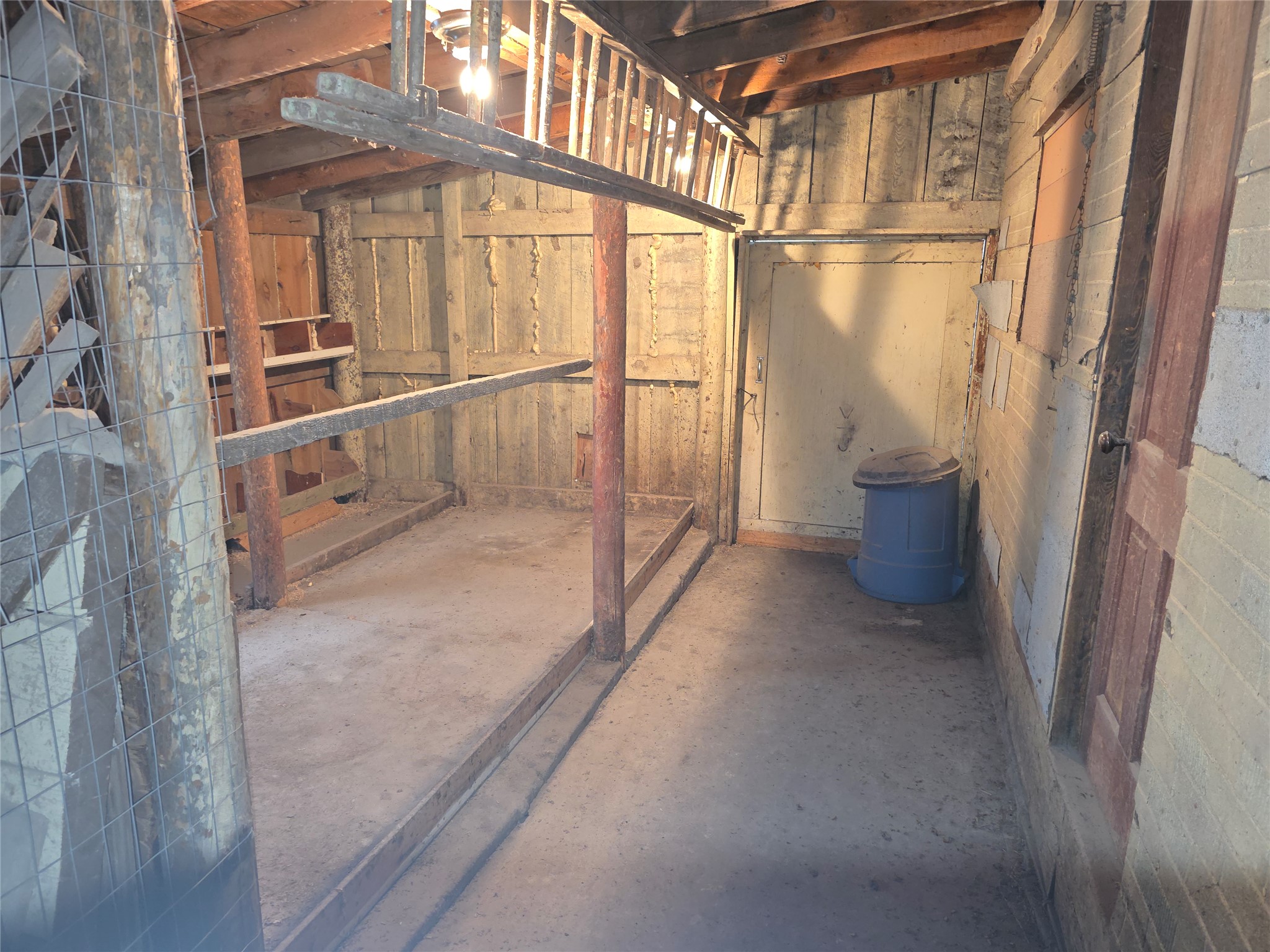 2037 Middle Bear Creek Road Property Photo 44