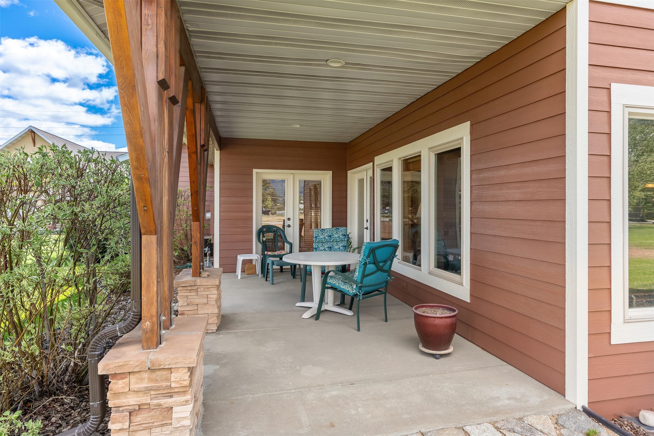 24 Lone Pine Trail Property Photo 6