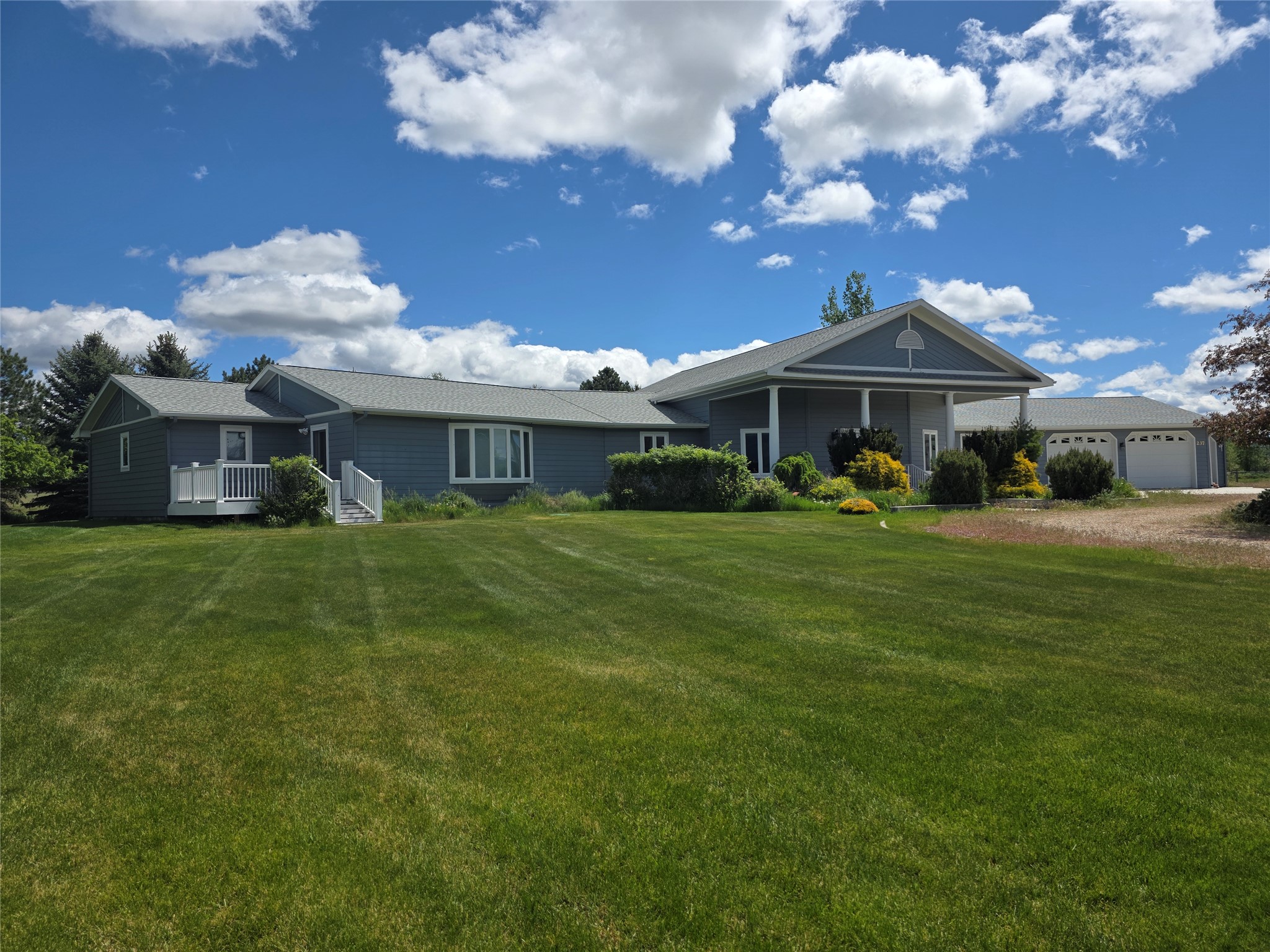 237 Eight Mile Road Property Photo 1