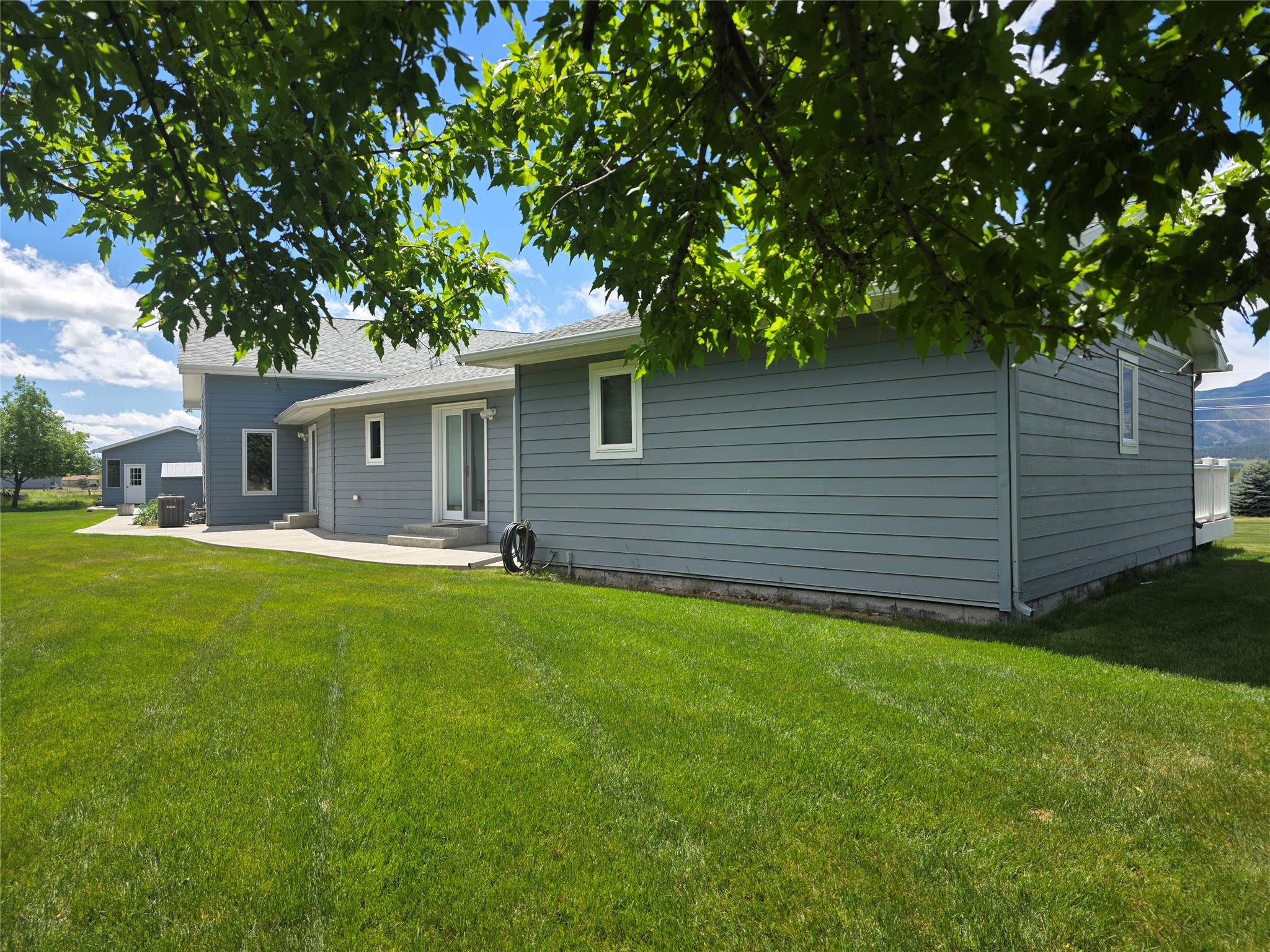 237 Eight Mile Road Property Photo 6
