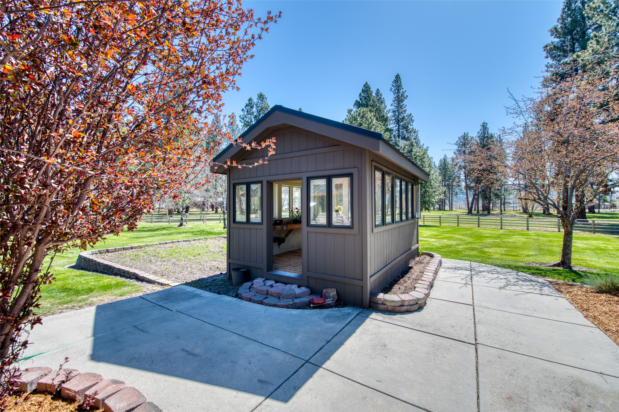 229 Camas Creek Loop Property Photo 9
