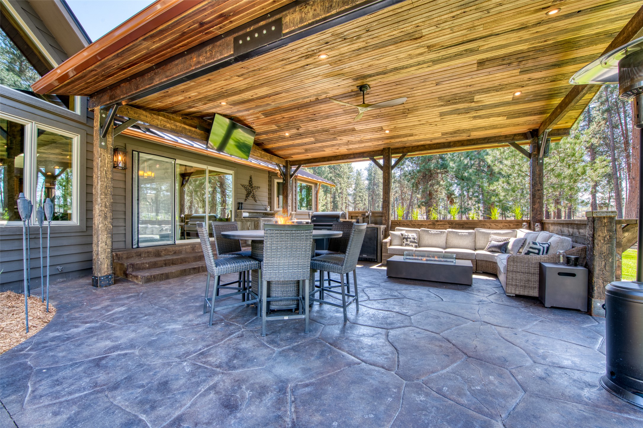 229 Camas Creek Loop Property Photo 14