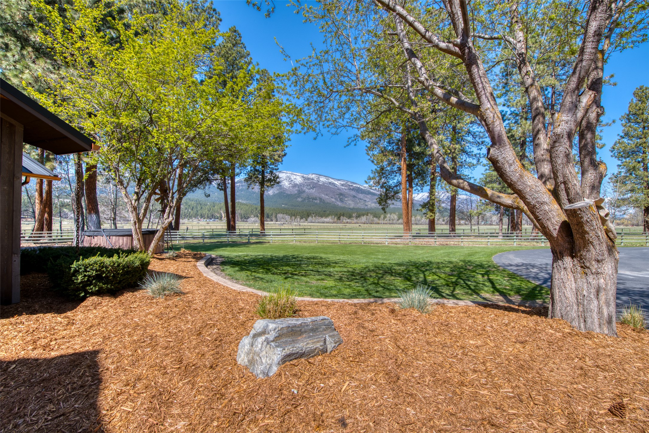 229 Camas Creek Loop Property Photo 16
