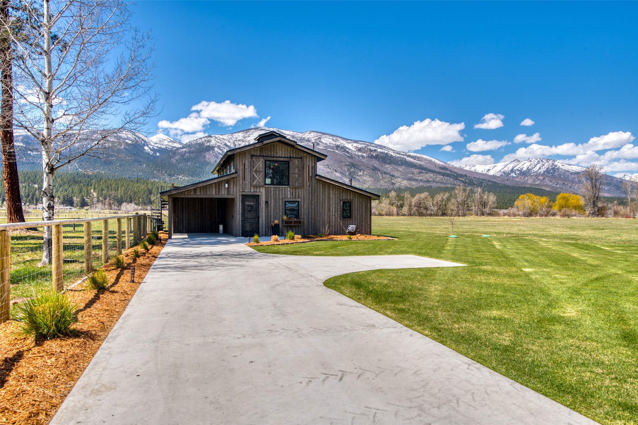 229 Camas Creek Loop Property Photo 56