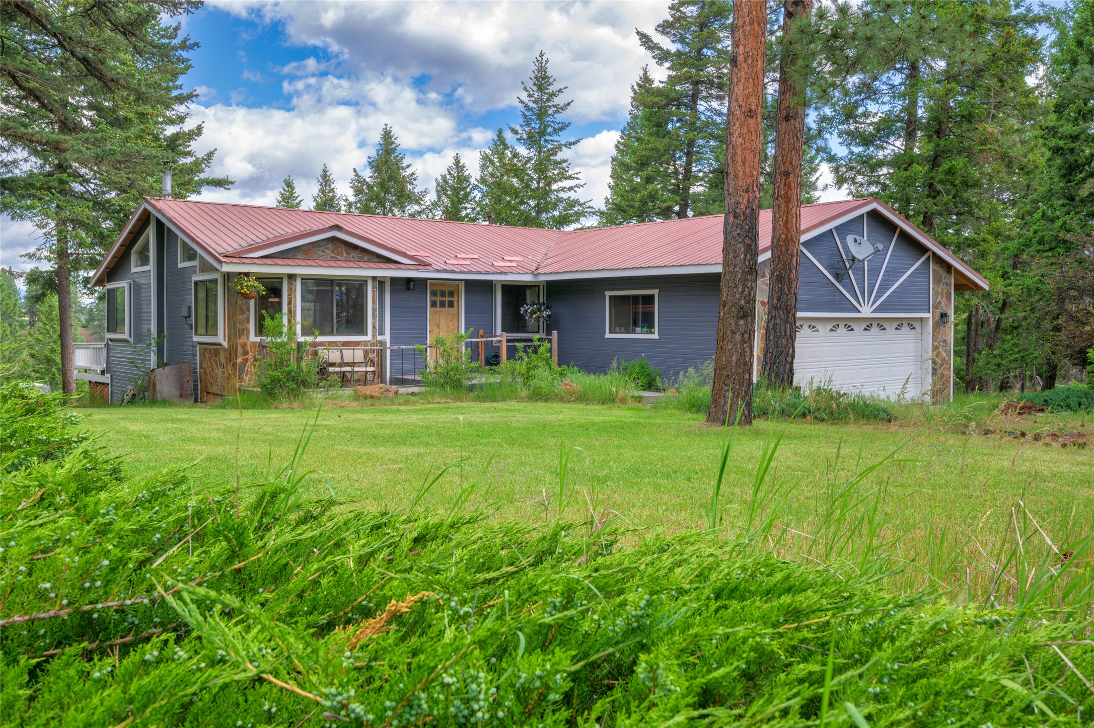 3410 Ray Mountain Road Property Photo 1