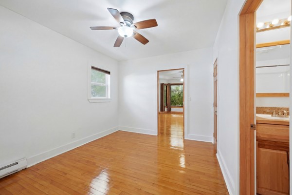 210 E 4th Avenue Property Photo 11
