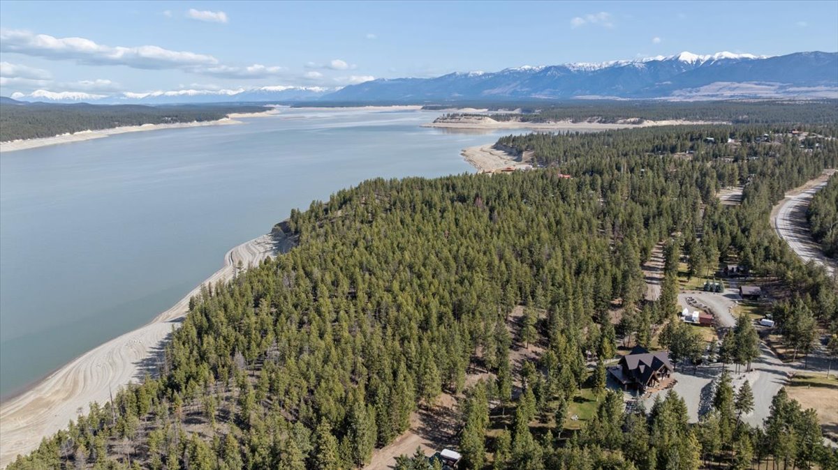 Nhn Cove Drive Property Photo 1