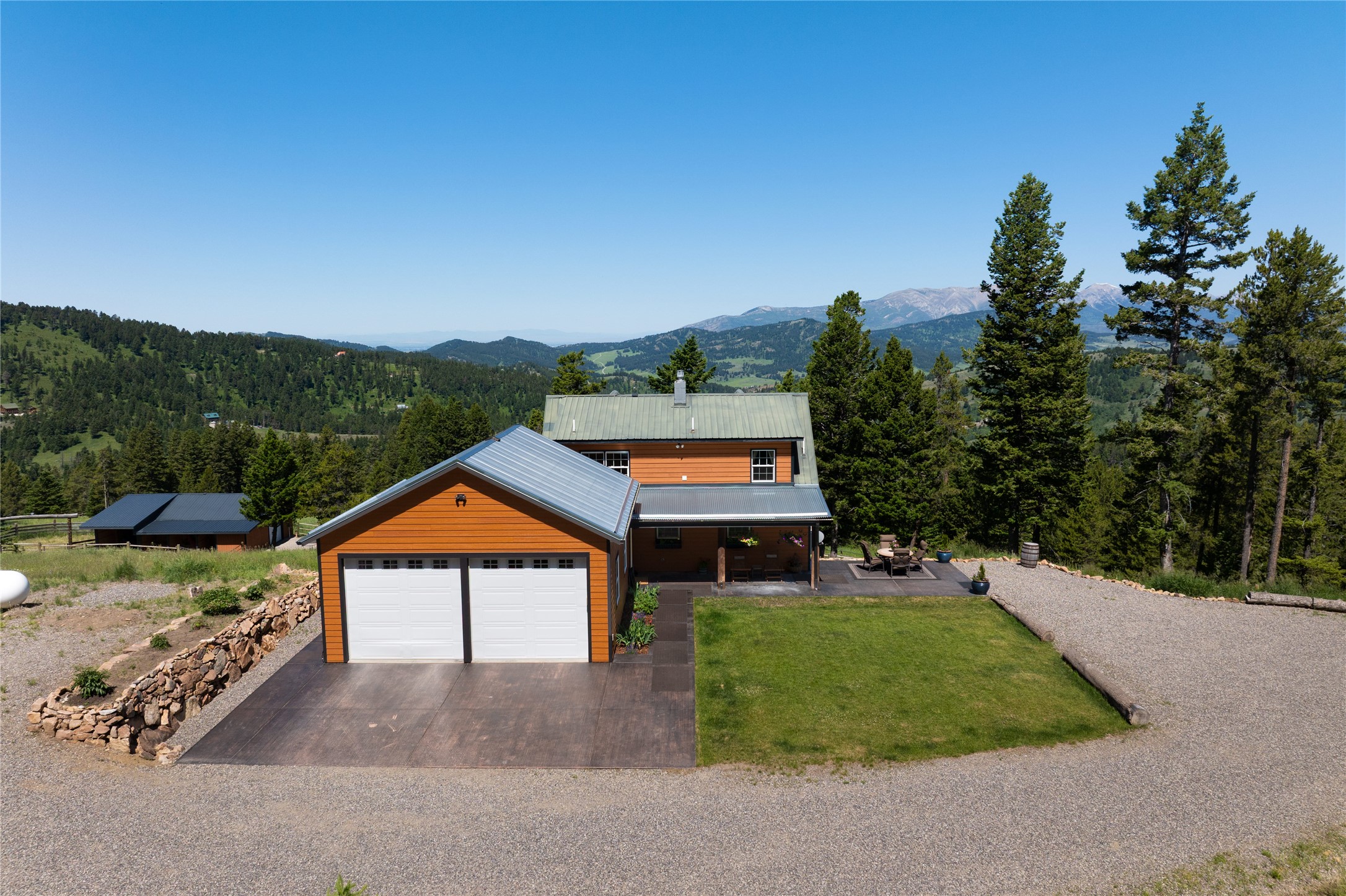 185 Peak Road Property Photo 8