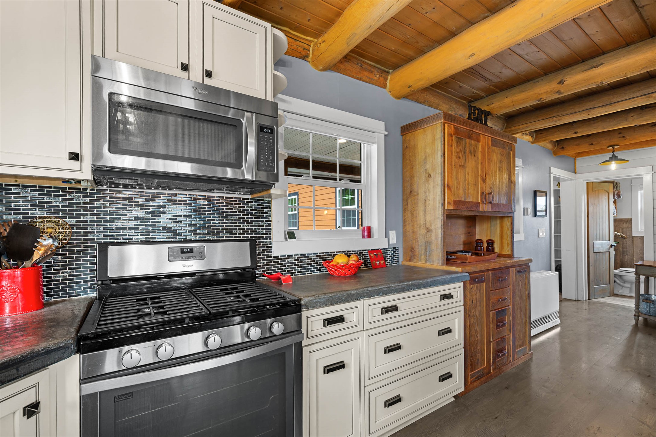 185 Peak Road Property Photo 17