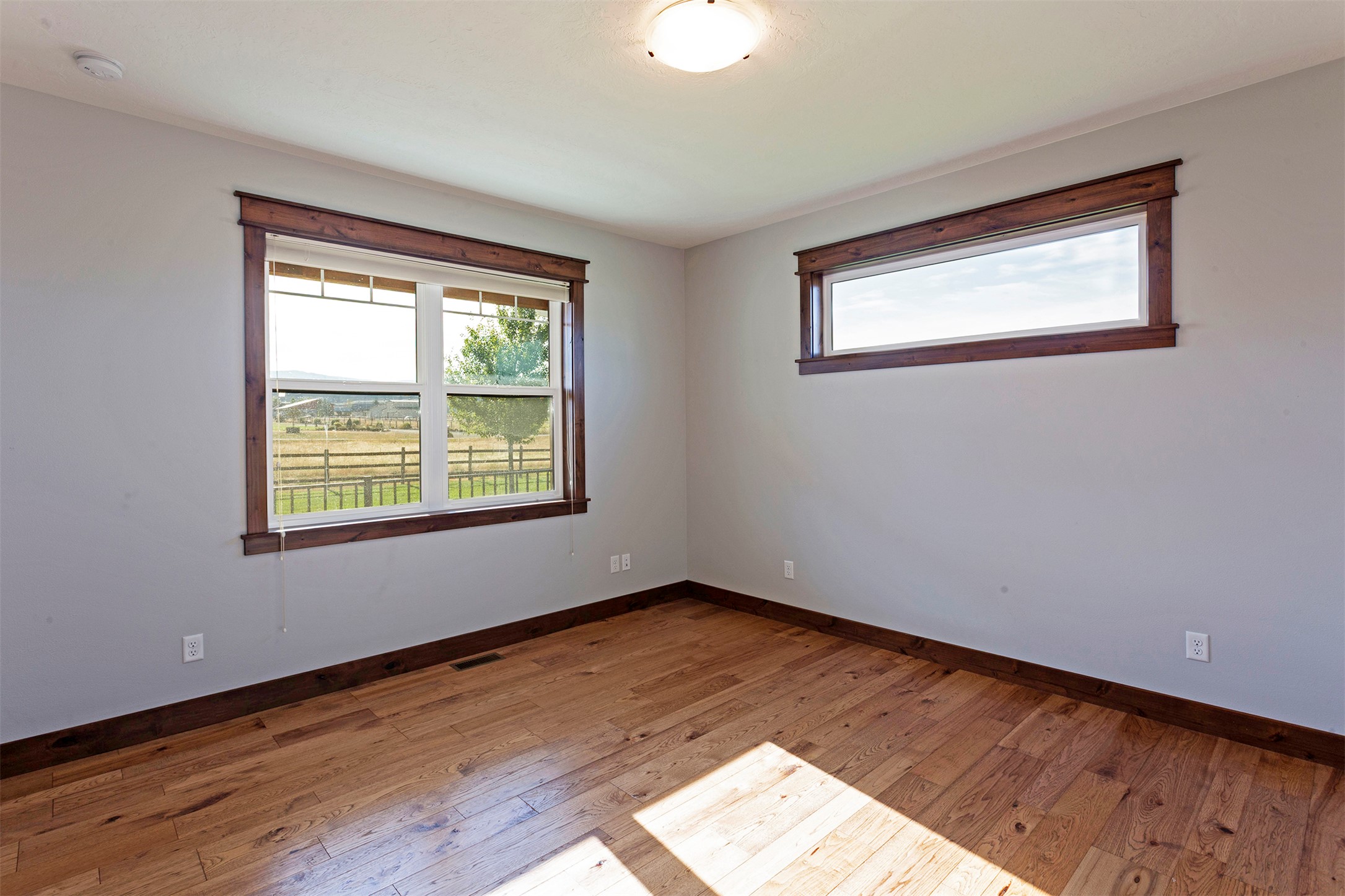 5655 Longview Drive Property Photo 19