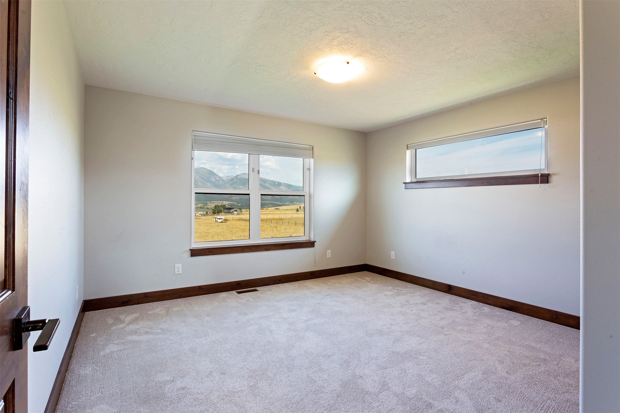 5655 Longview Drive Property Photo 36