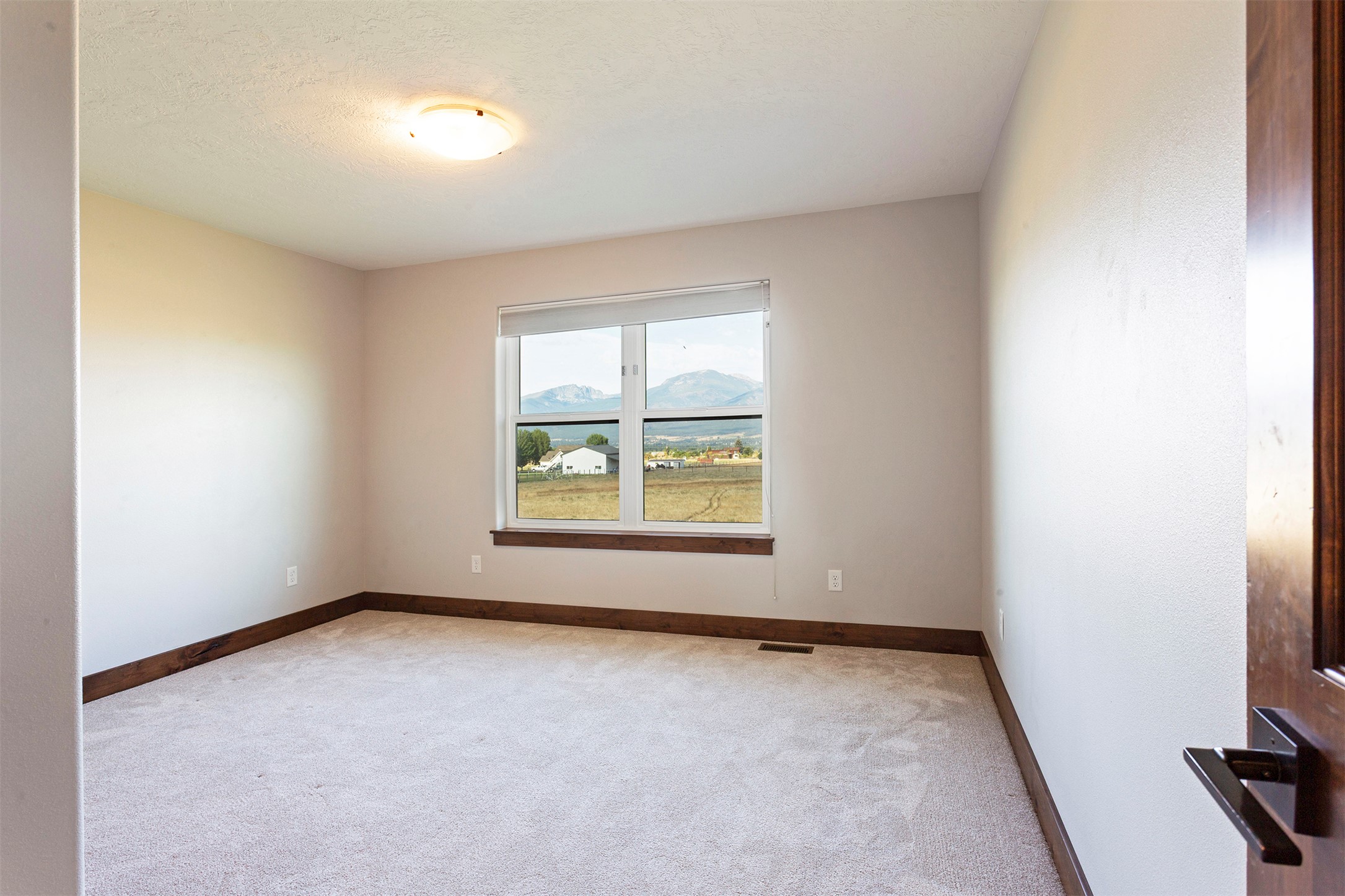 5655 Longview Drive Property Photo 38