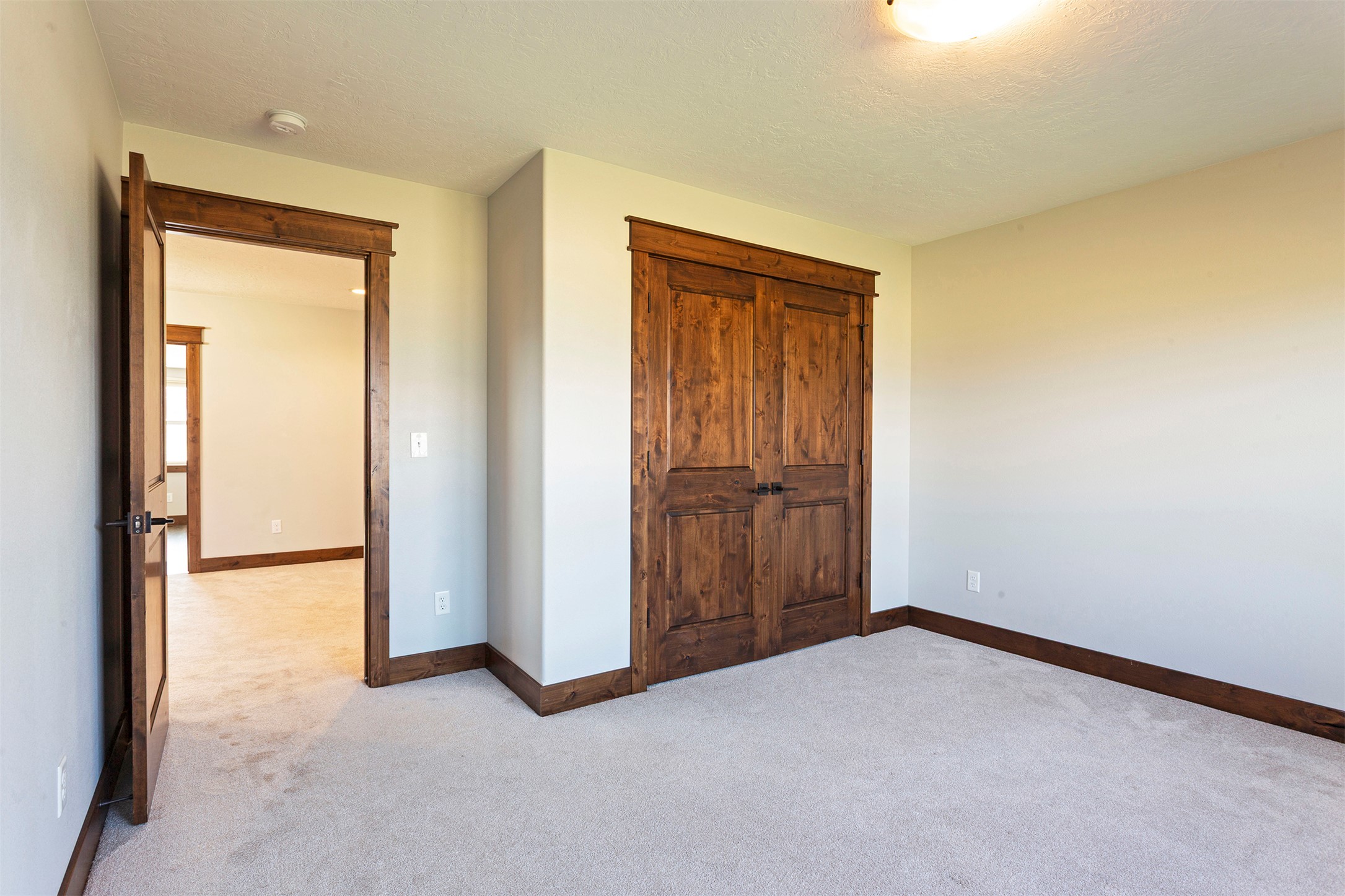 5655 Longview Drive Property Photo 39