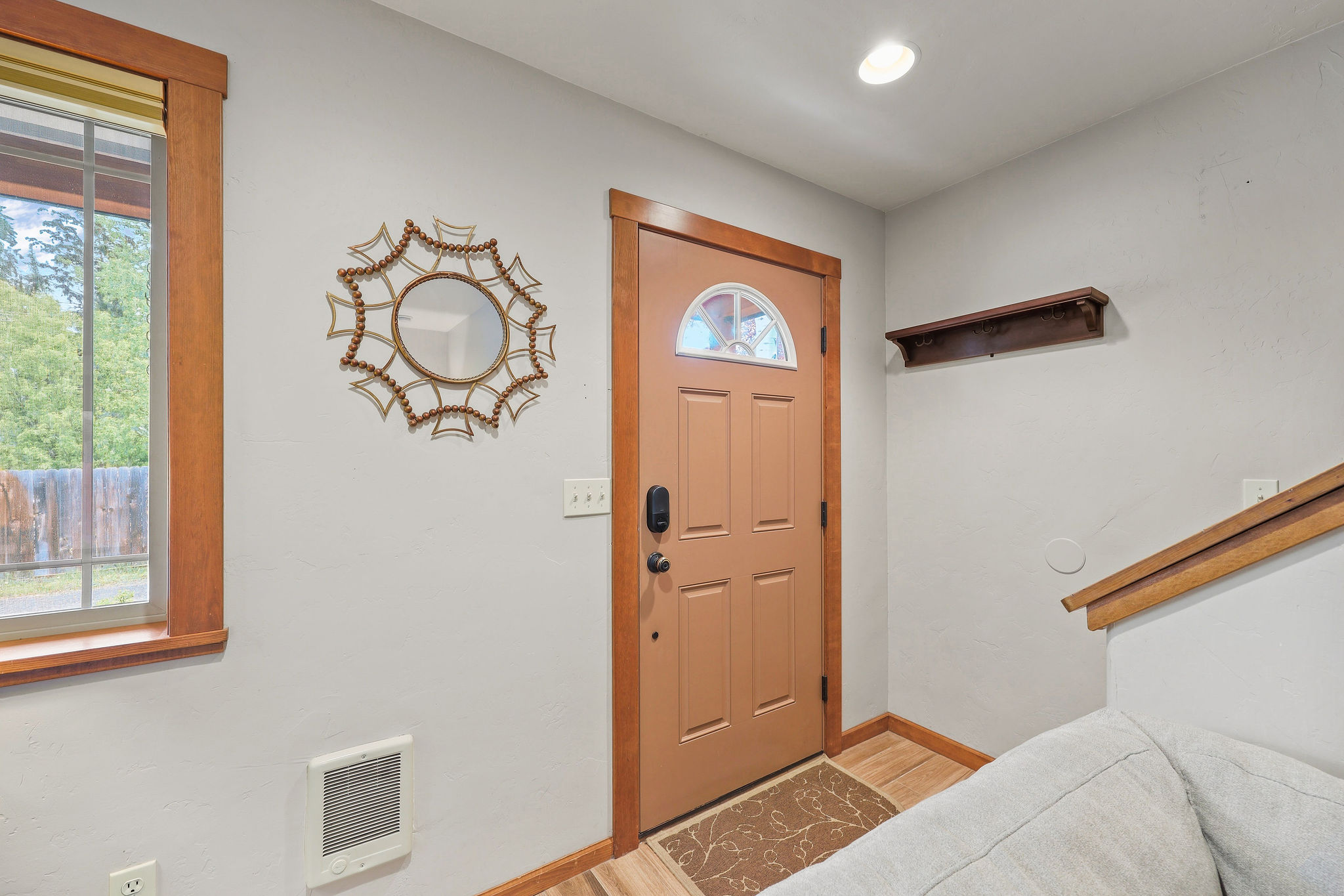357 W 7th Street 2a Property Photo 9