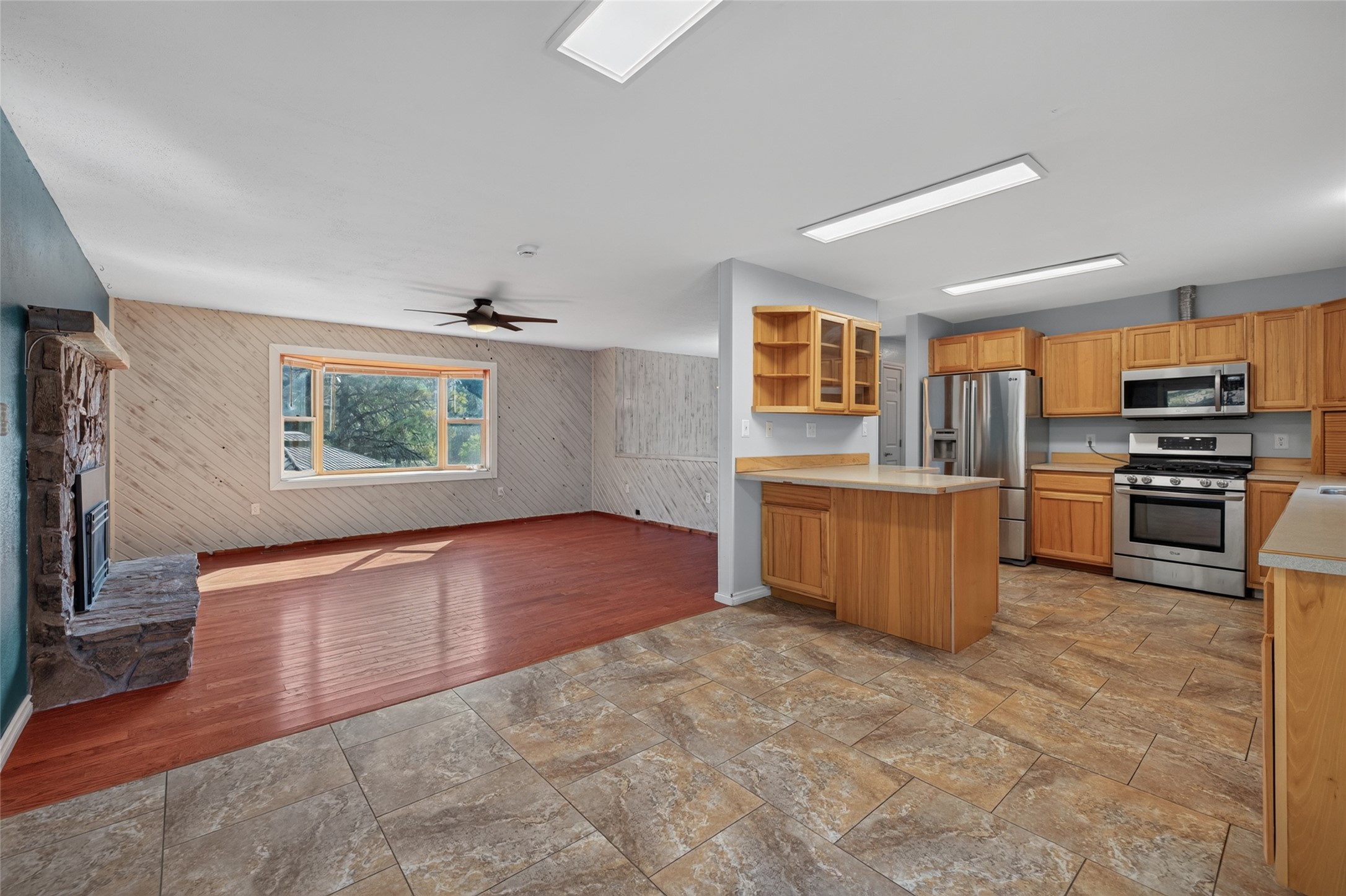 1 Rock Ridge Drive Property Photo 9