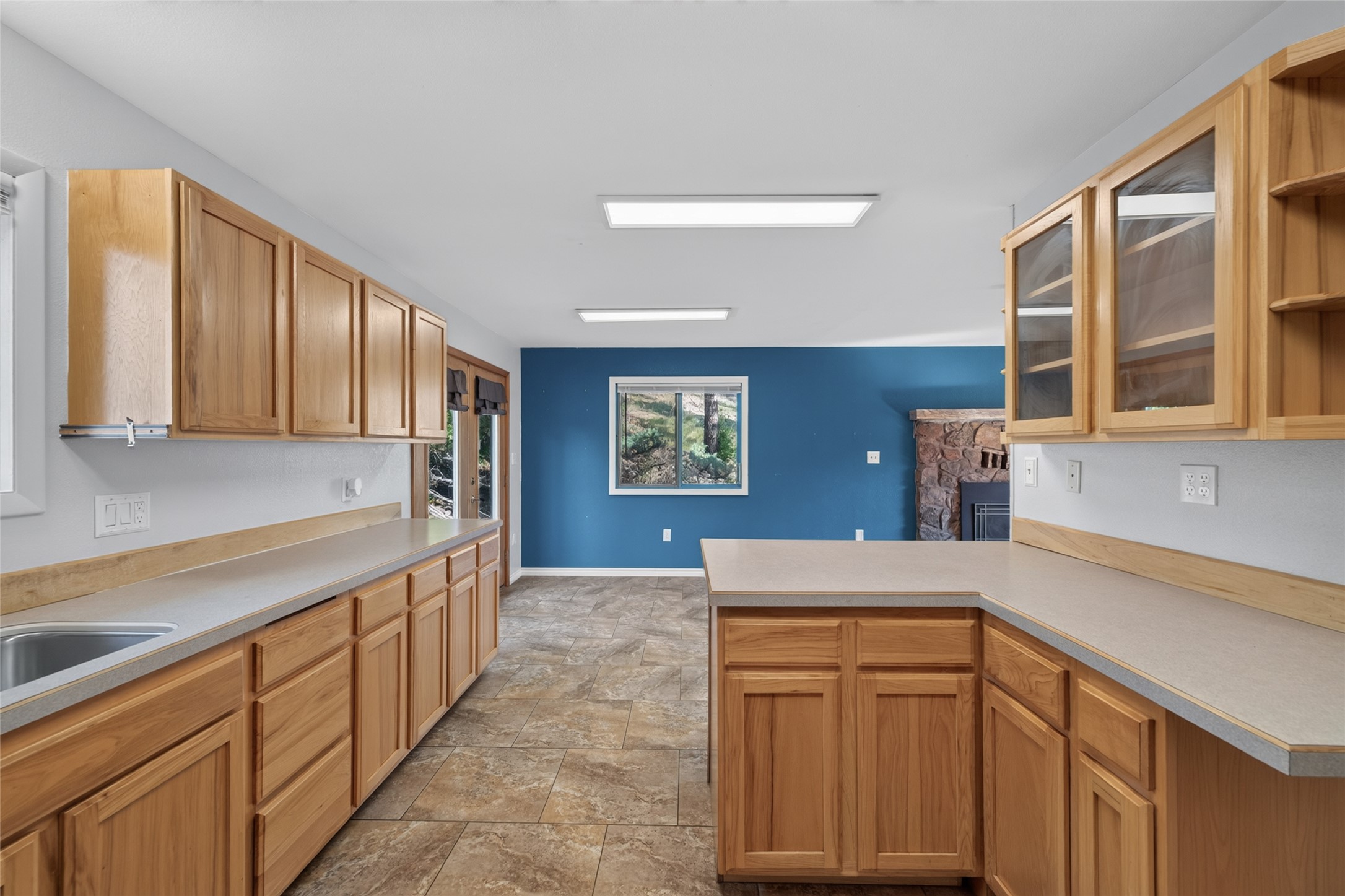 1 Rock Ridge Drive Property Photo 14