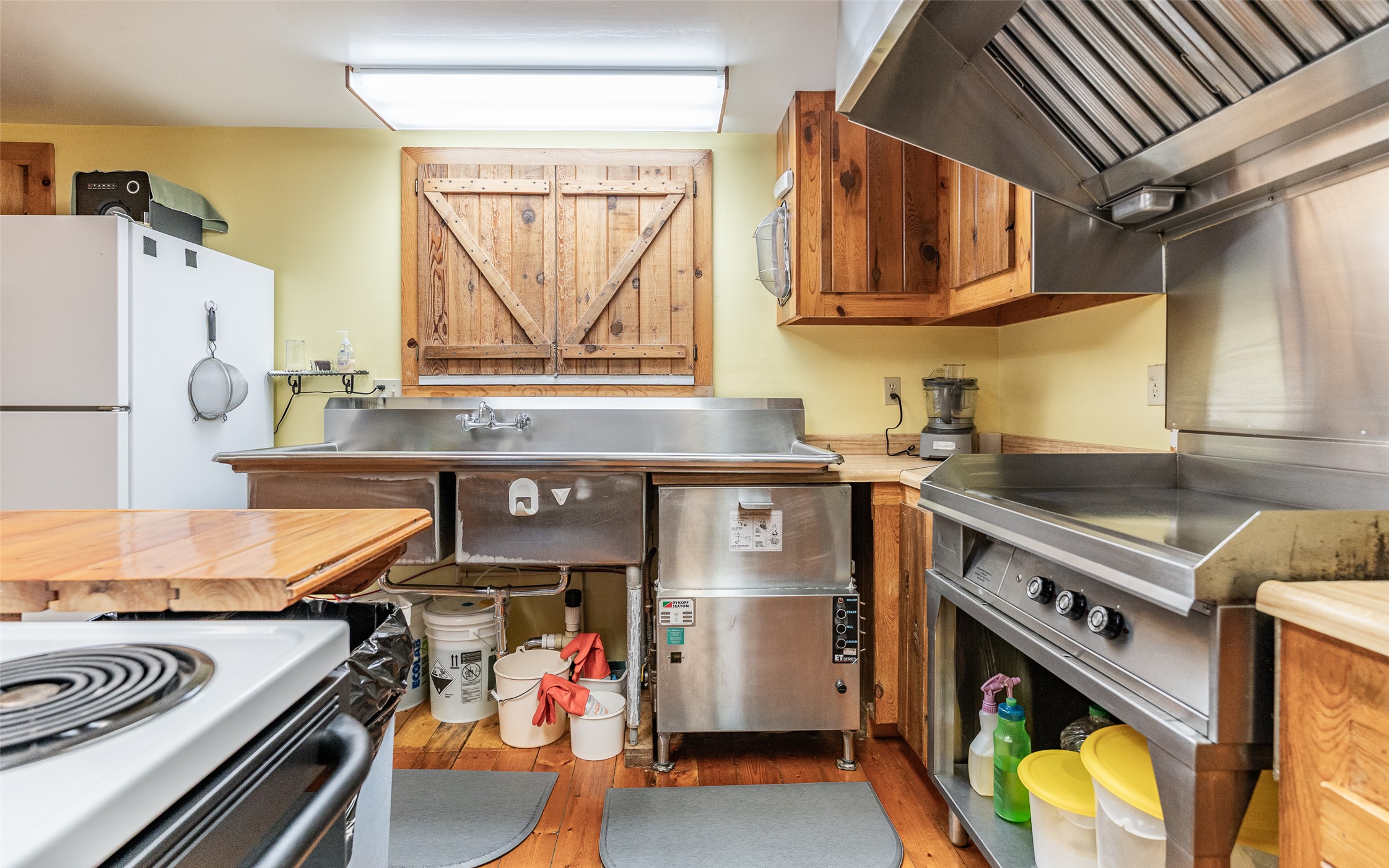100 Remington Road Property Photo 48