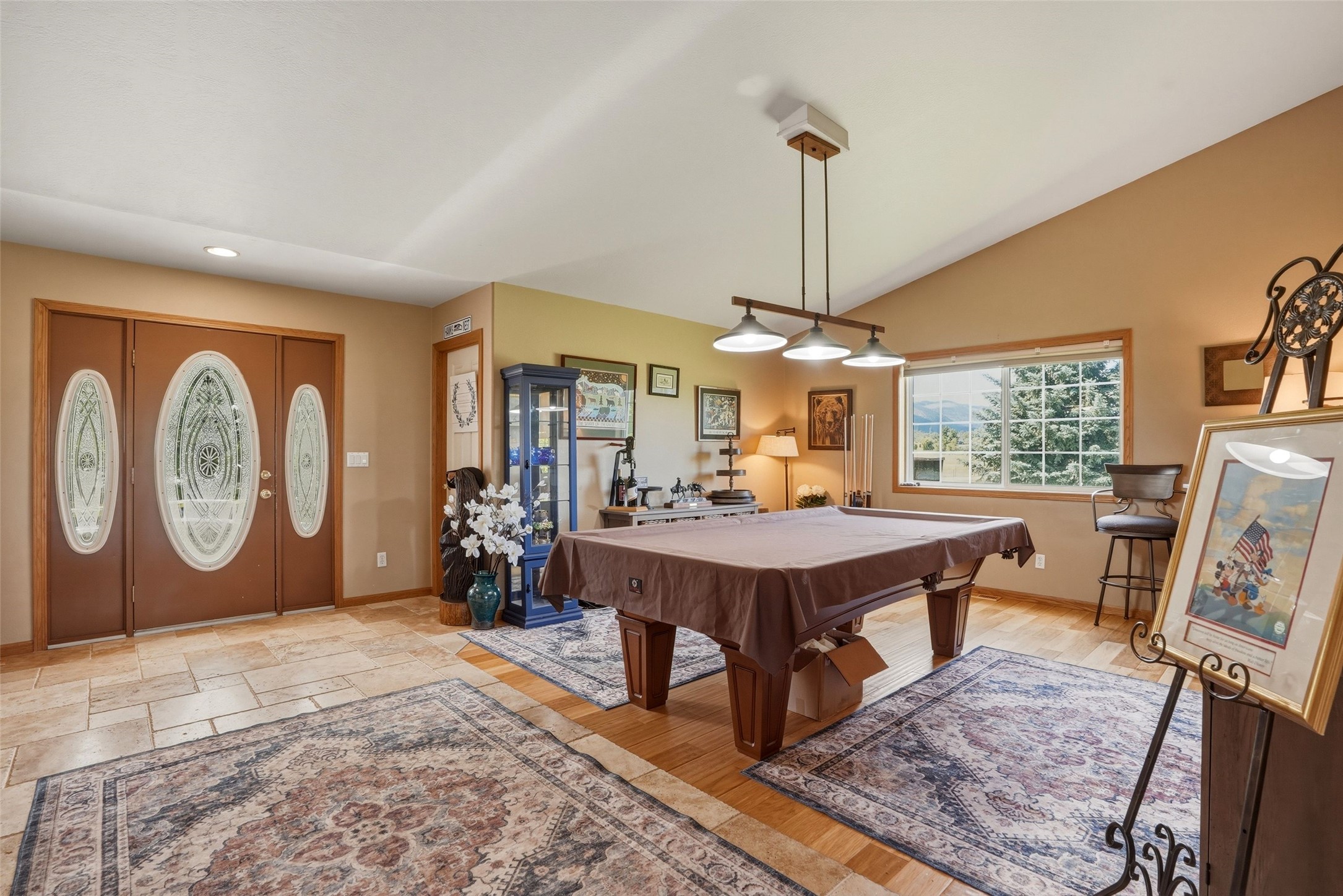 155 Edens Lane Property Photo 4