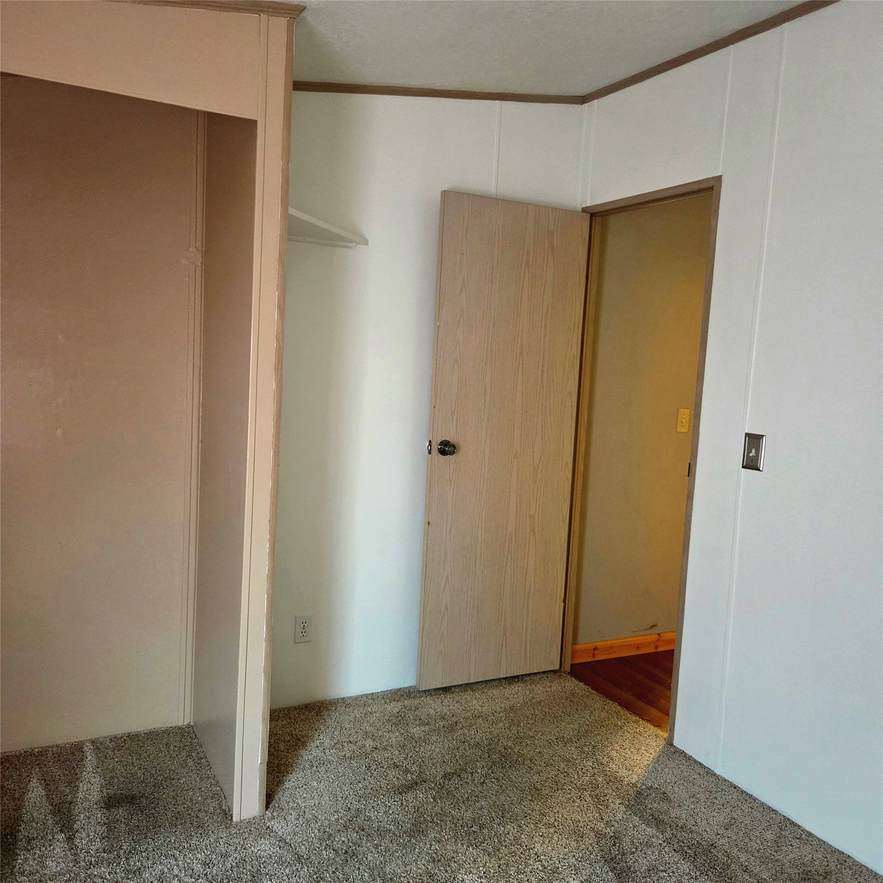 1000 Riverside Drive Property Photo 11